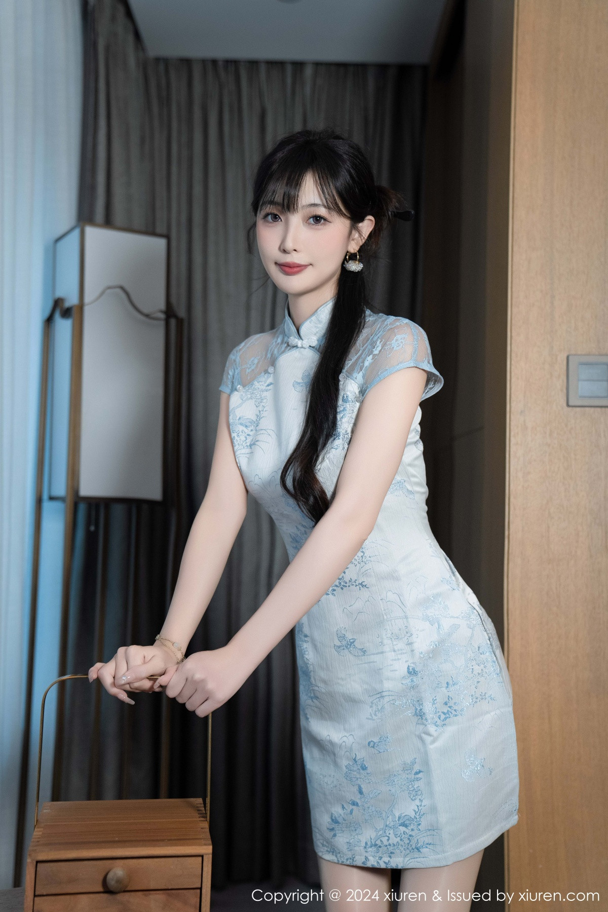 图片[3]Xiuren秀人写真高清美女套图写真下载-看套图[XiuRen秀人网]No.9487_模特林星阑性感浅色短旗袍露白色内衣配超薄肉丝秀美腿诱惑写真82PXiuren秀人写真高清美女套图写真下载-看套图推荐论坛Xiuren秀人写真高清美女套图写真下载-看套图免费套图Xiuren秀人写真高清美女套图写真下载-看套图看套图