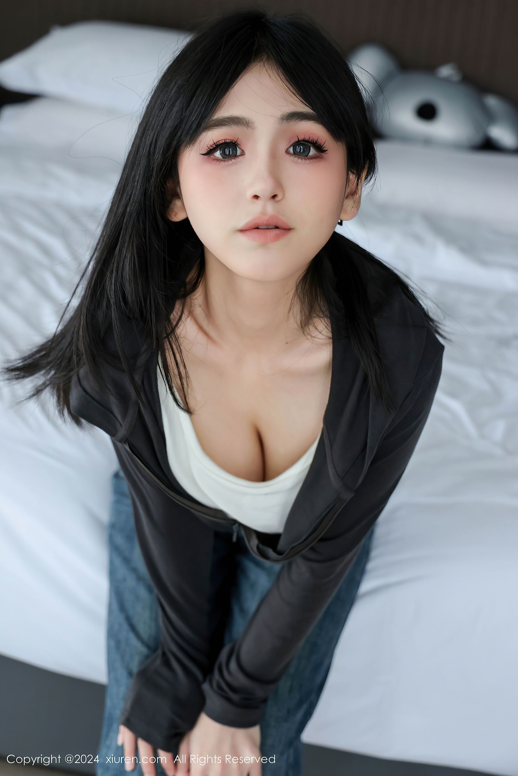 图片[1]-[XiuRen秀人网] No.9464 奶芙乔乔 美腿性感-看套图