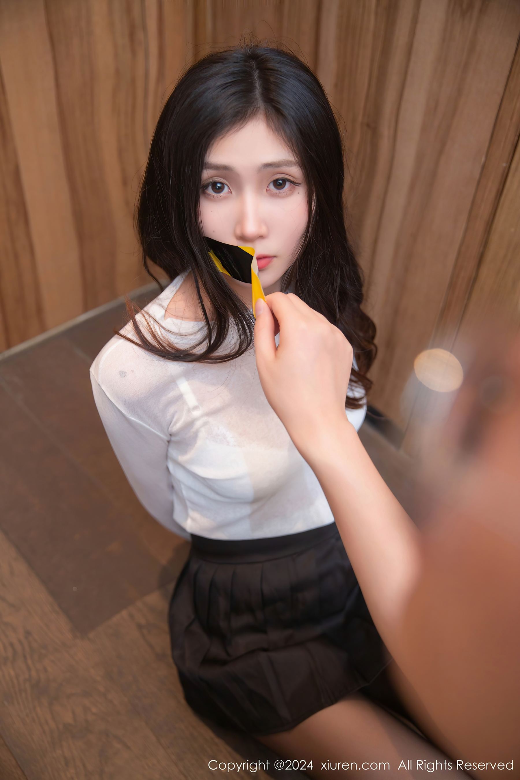 图片[4]-[XiuRen秀人网] No.9481 刘婷婷 短裙美腿-看套图