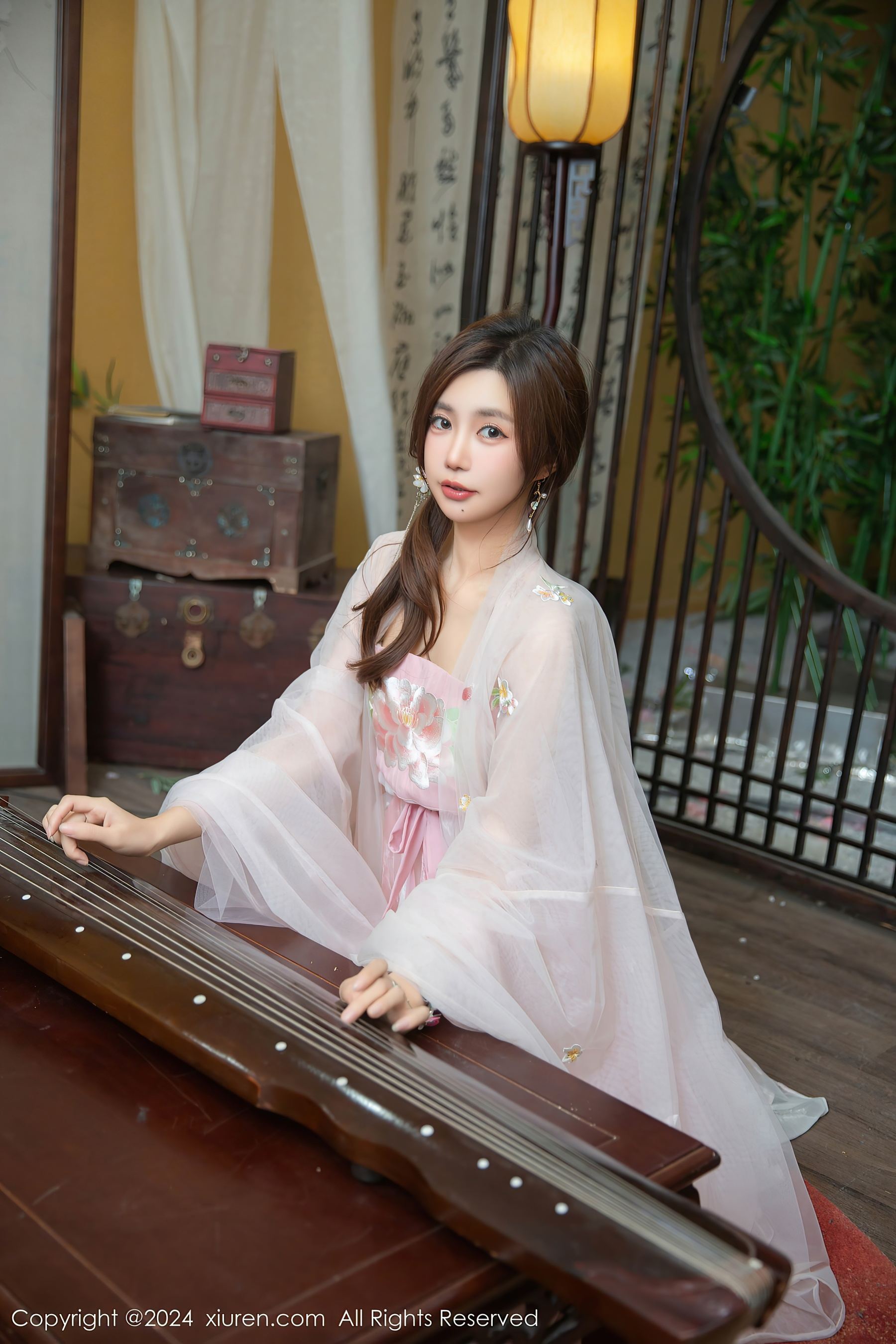 图片[1]-[XiuRen秀人网] No.9475 绮里嘉ula 古风美腿-看套图