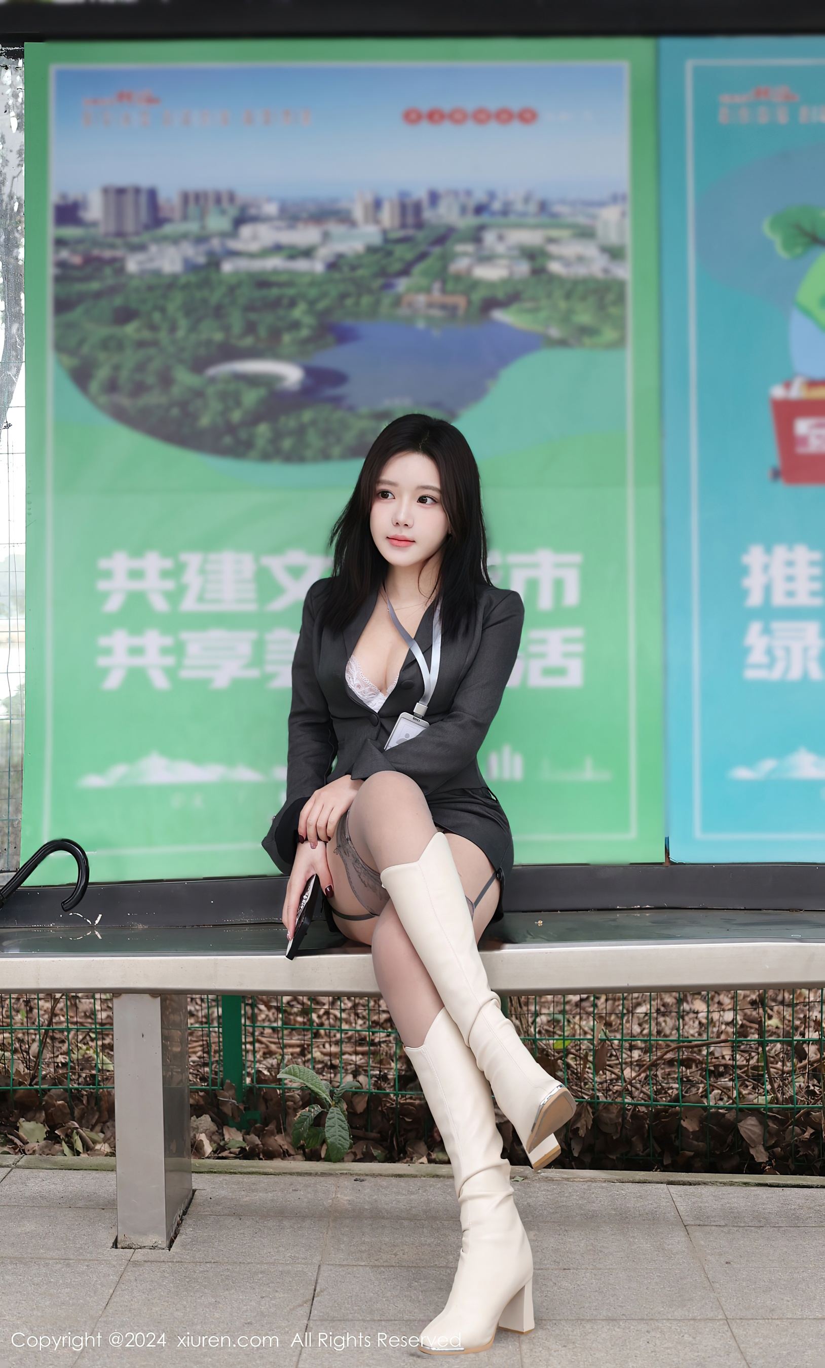 [XiuRen秀人网] No.9595 小薯条nienie 丝袜美腿-看套图