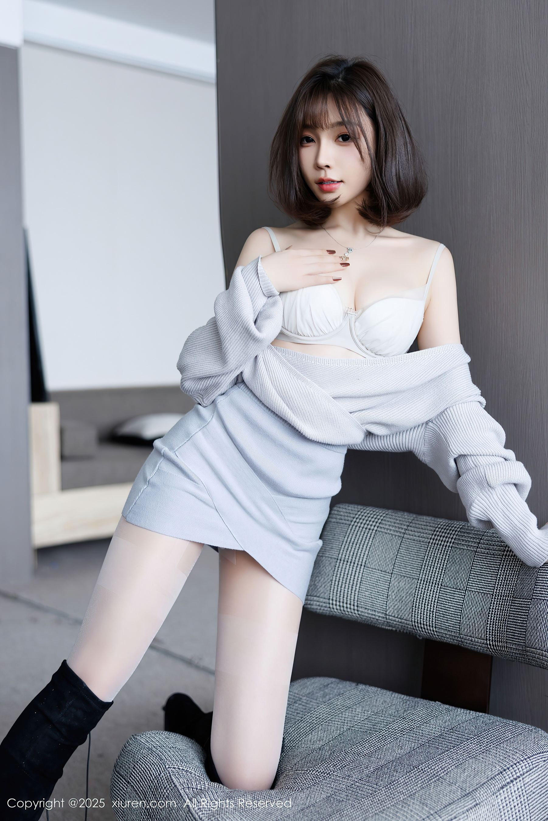 图片[5]-[XiuRen秀人网] No.9734 徐莉芝Booty 丝袜美腿-看套图