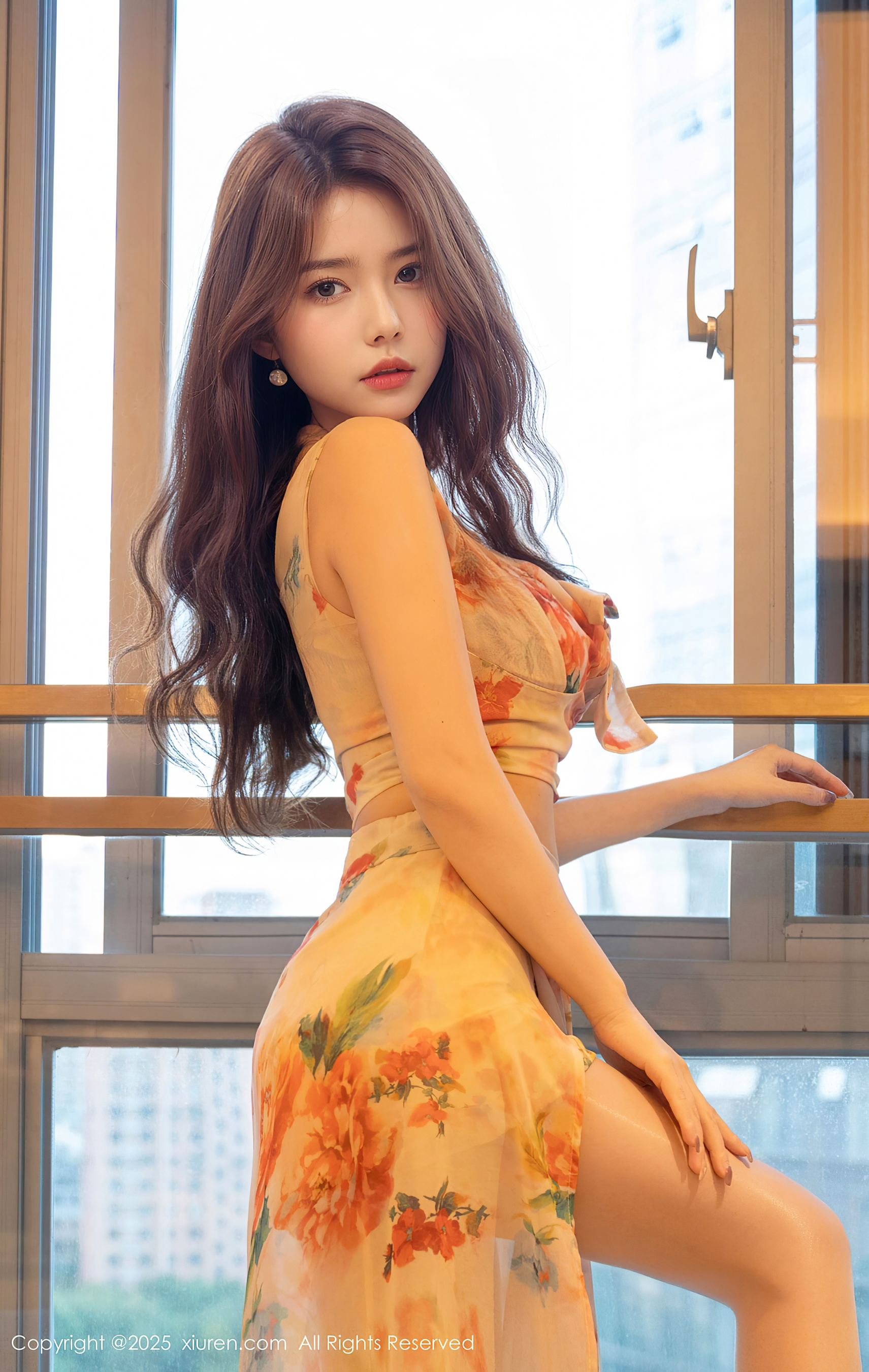 图片[1]-[XiuRen秀人网] No.9792 拍黄瓜girl 丝袜美腿-看套图
