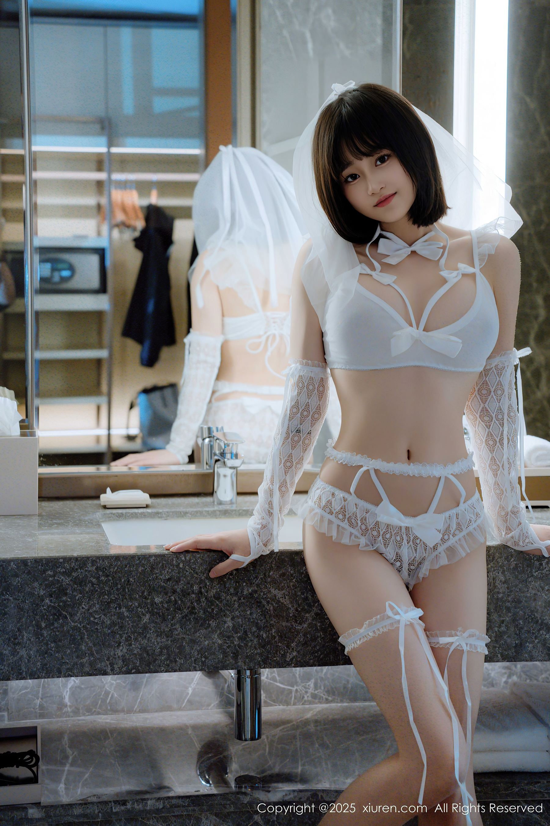 图片[4]-[XiuRen秀人网] No.9972 涵涵Luna 美腿性感-看套图