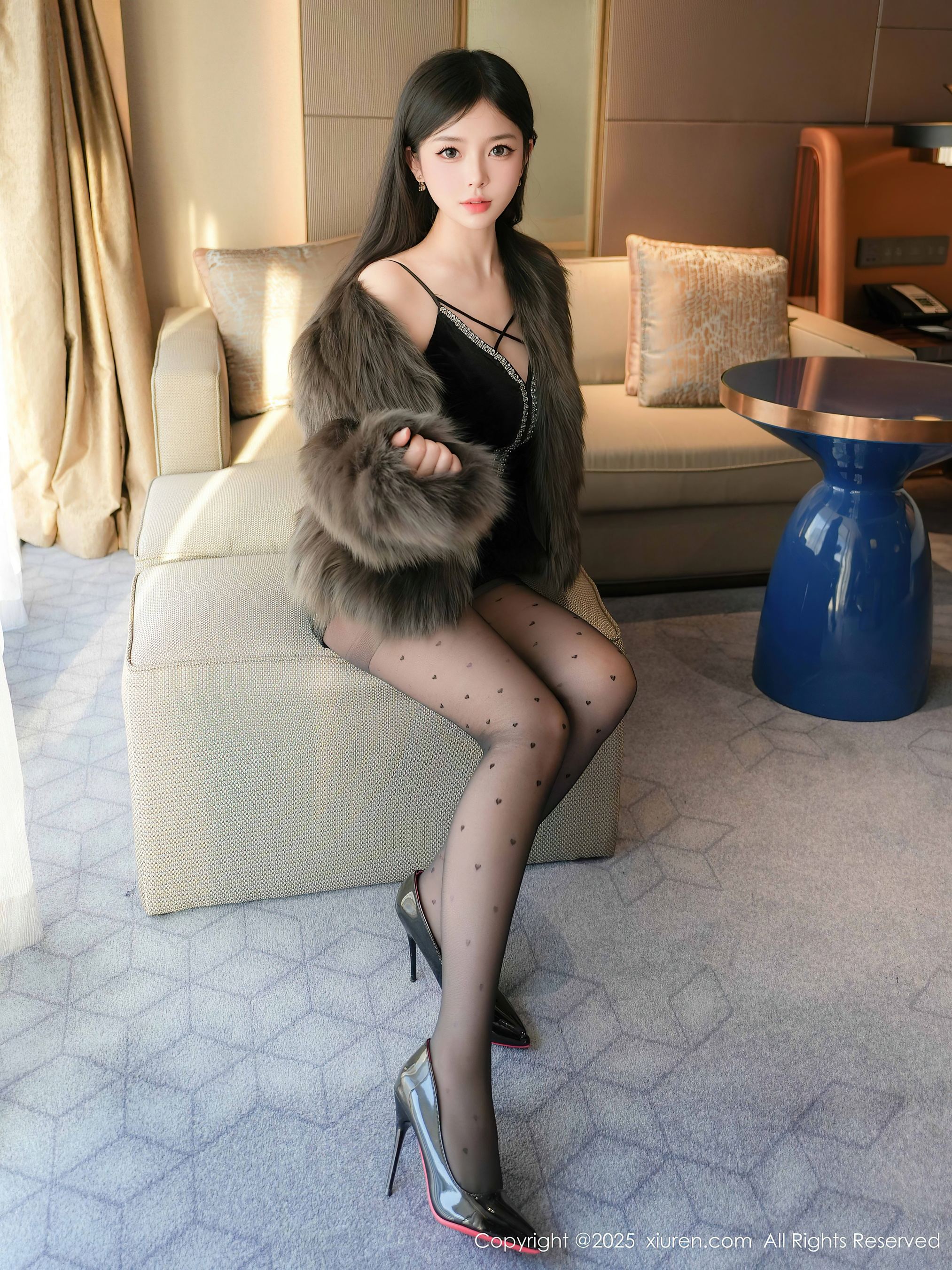 图片[4]-[XiuRen秀人网] No.10045 优酱 黑丝美腿-看套图