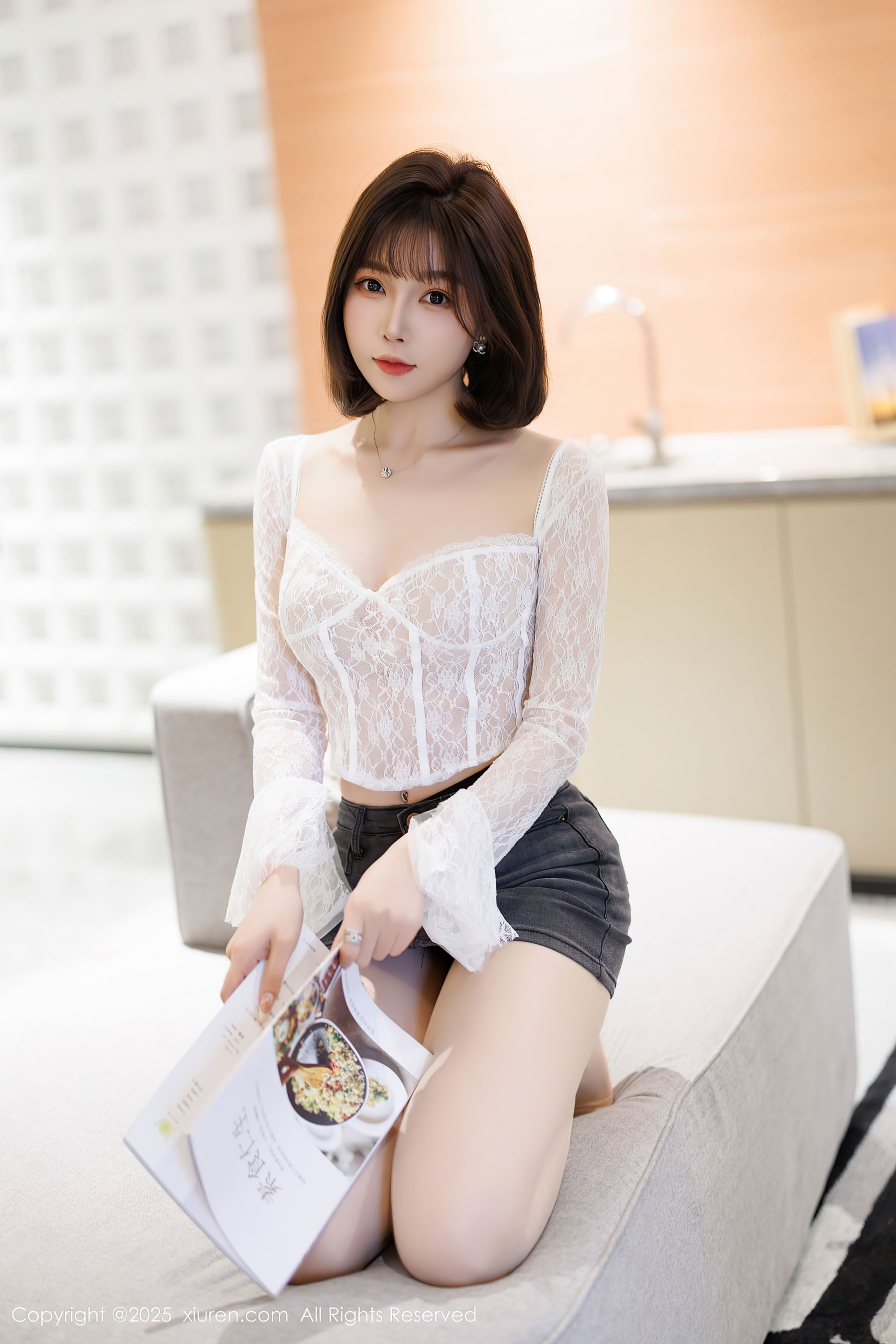 [XiuRen秀人网] No.10113 徐莉芝Booty 诱人白袜-看套图