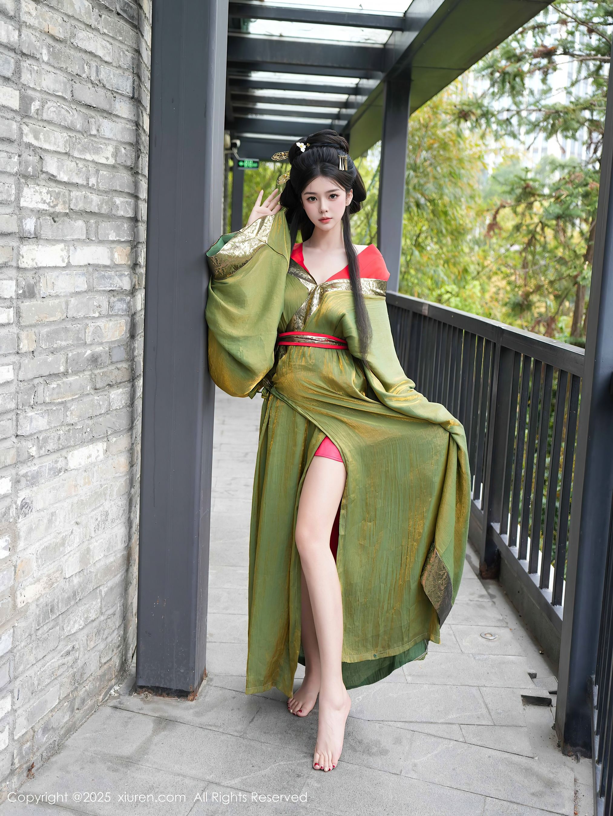 [XiuRen秀人网] No.10126 雪糕CiCi 性感古风Xiuren秀人写真高清美女套图写真下载-看套图看套图