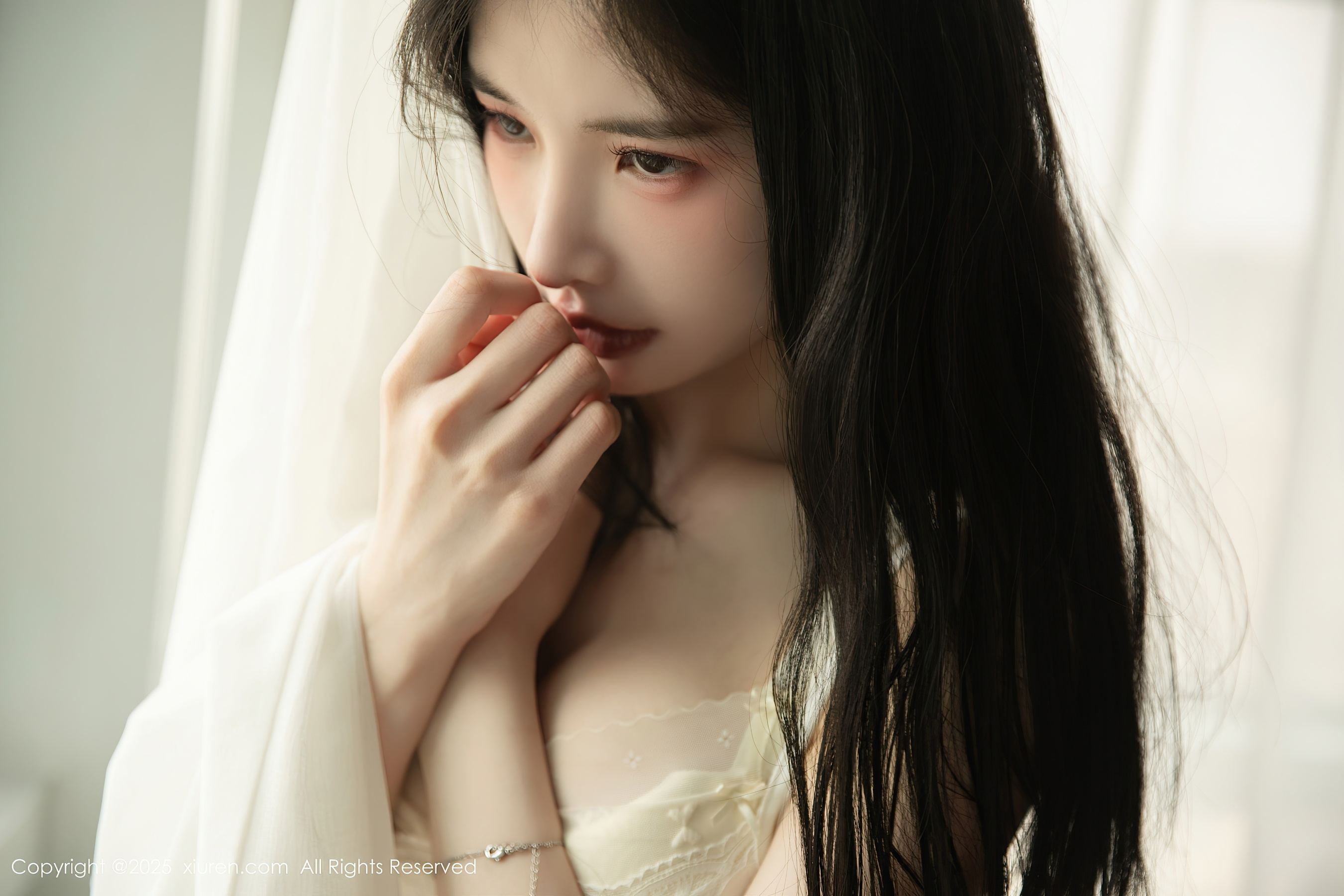 [XiuRen秀人网] No.10226 布丁wow 肉色丝袜-看套图
