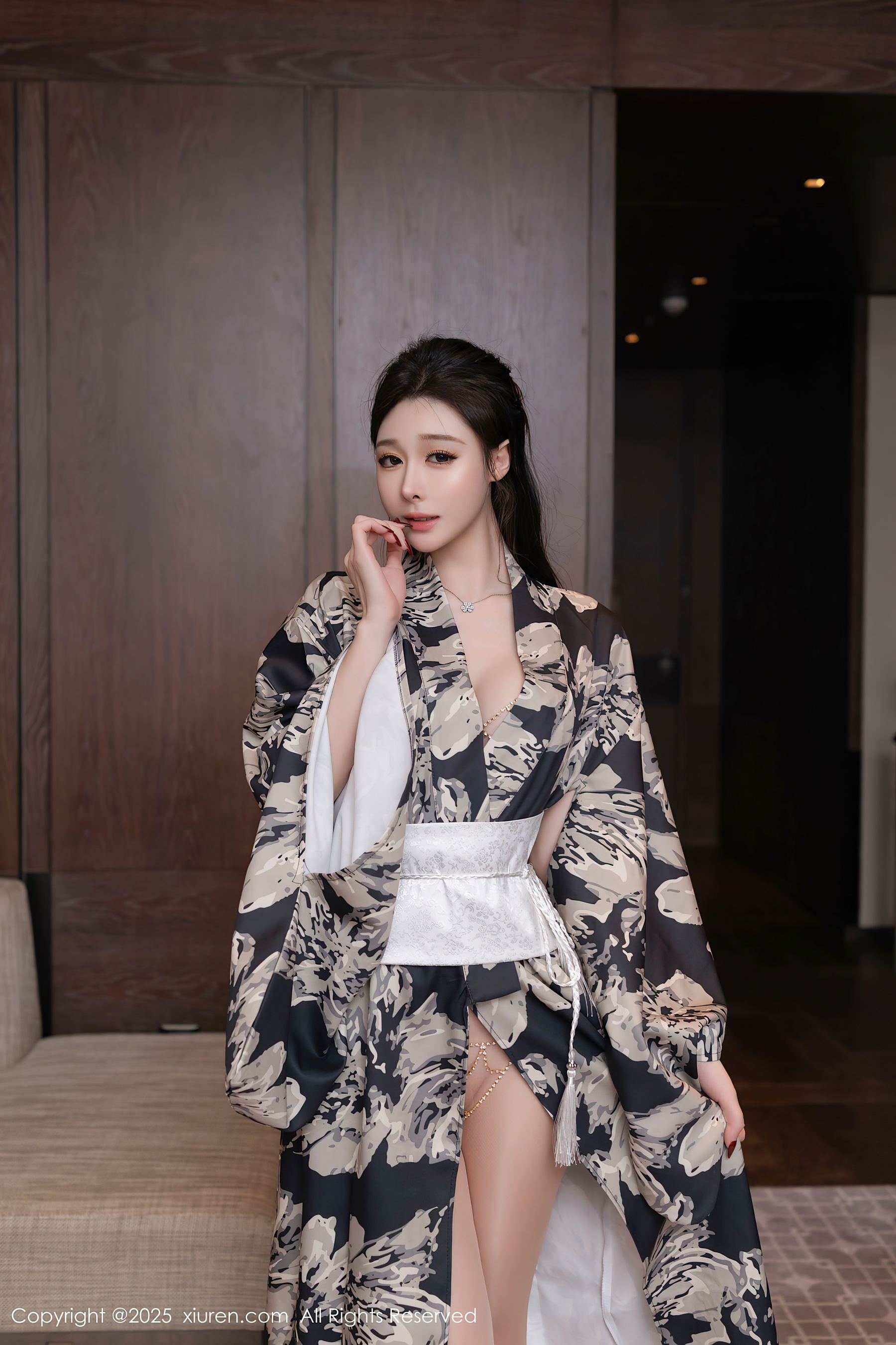 图片[1]-[XiuRen秀人网] No.10352 小逗逗 激情互动-看套图