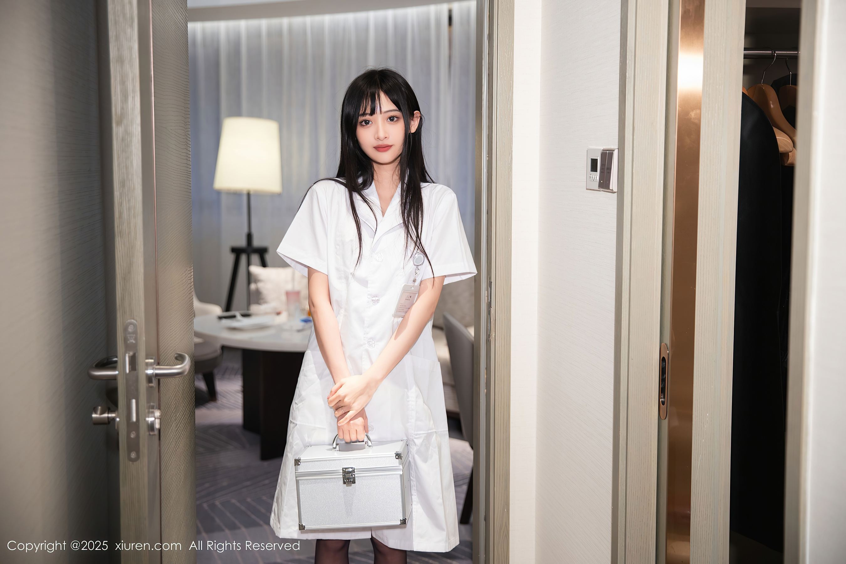 图片[5]-[XiuRen秀人网] No.10373 茂木希子 白色护士服-看套图