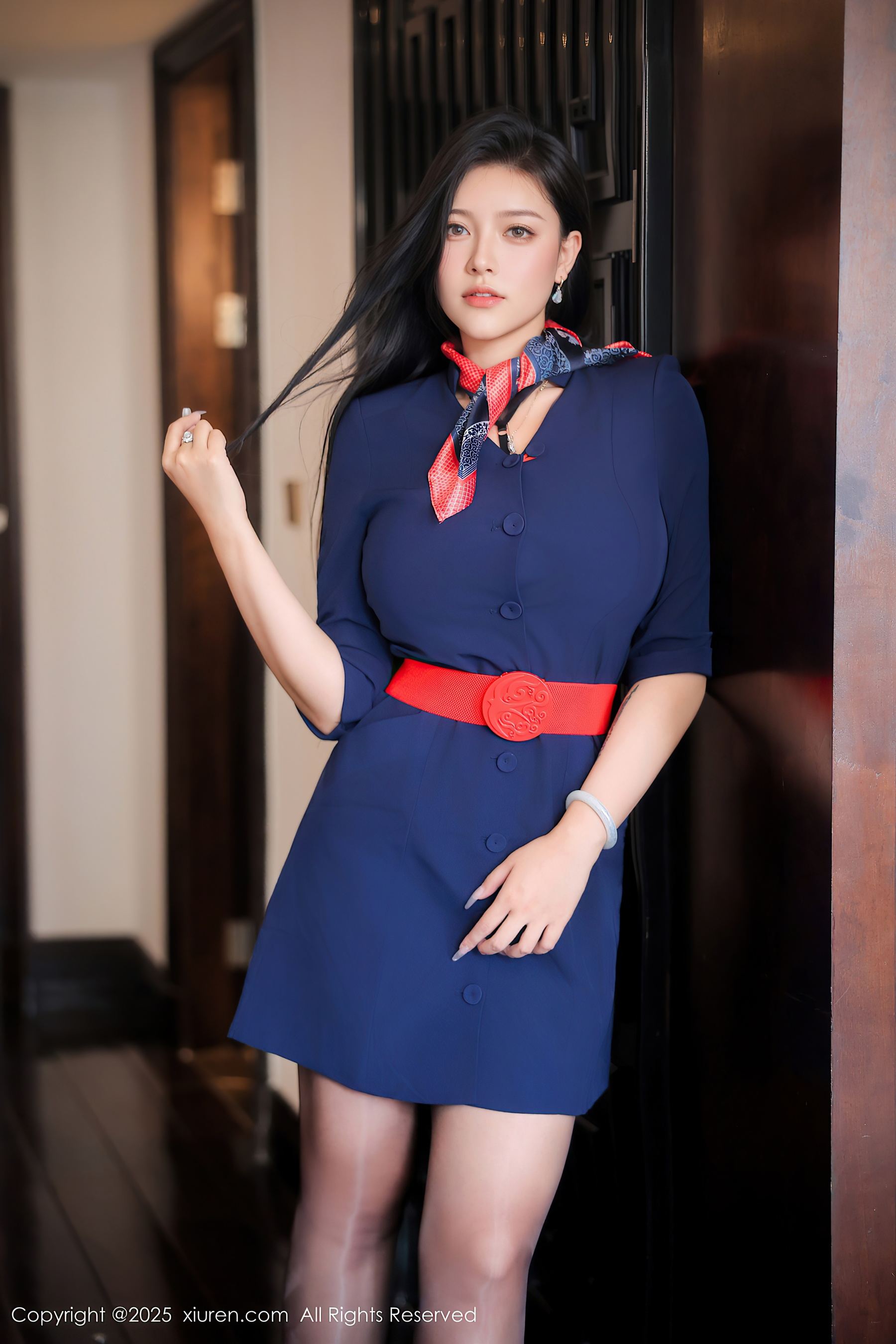 图片[5]-[XiuRen秀人网] No.10371 娜比 空姐制服-看套图