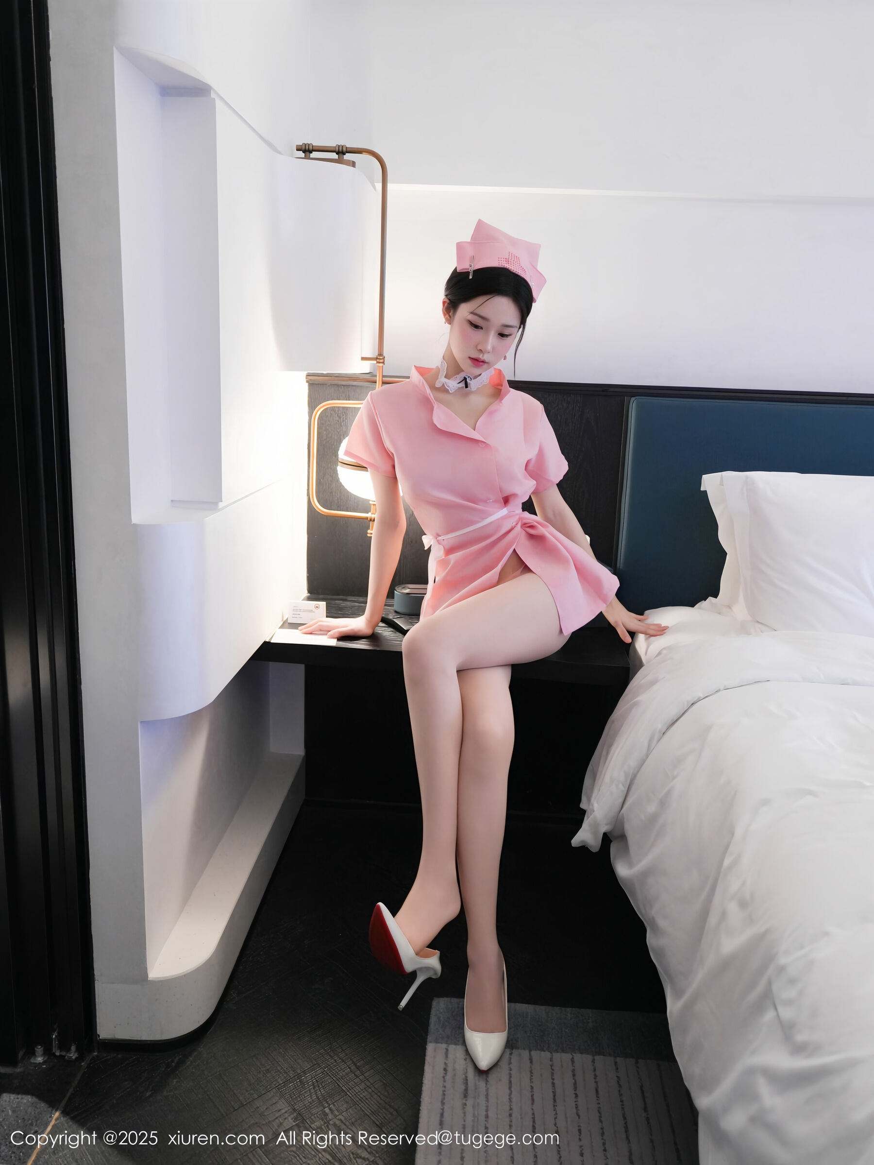 [XiuRen秀人网] 奶芙酱-EVA No.10581Xiuren秀人写真高清美女套图写真下载-看套图看套图