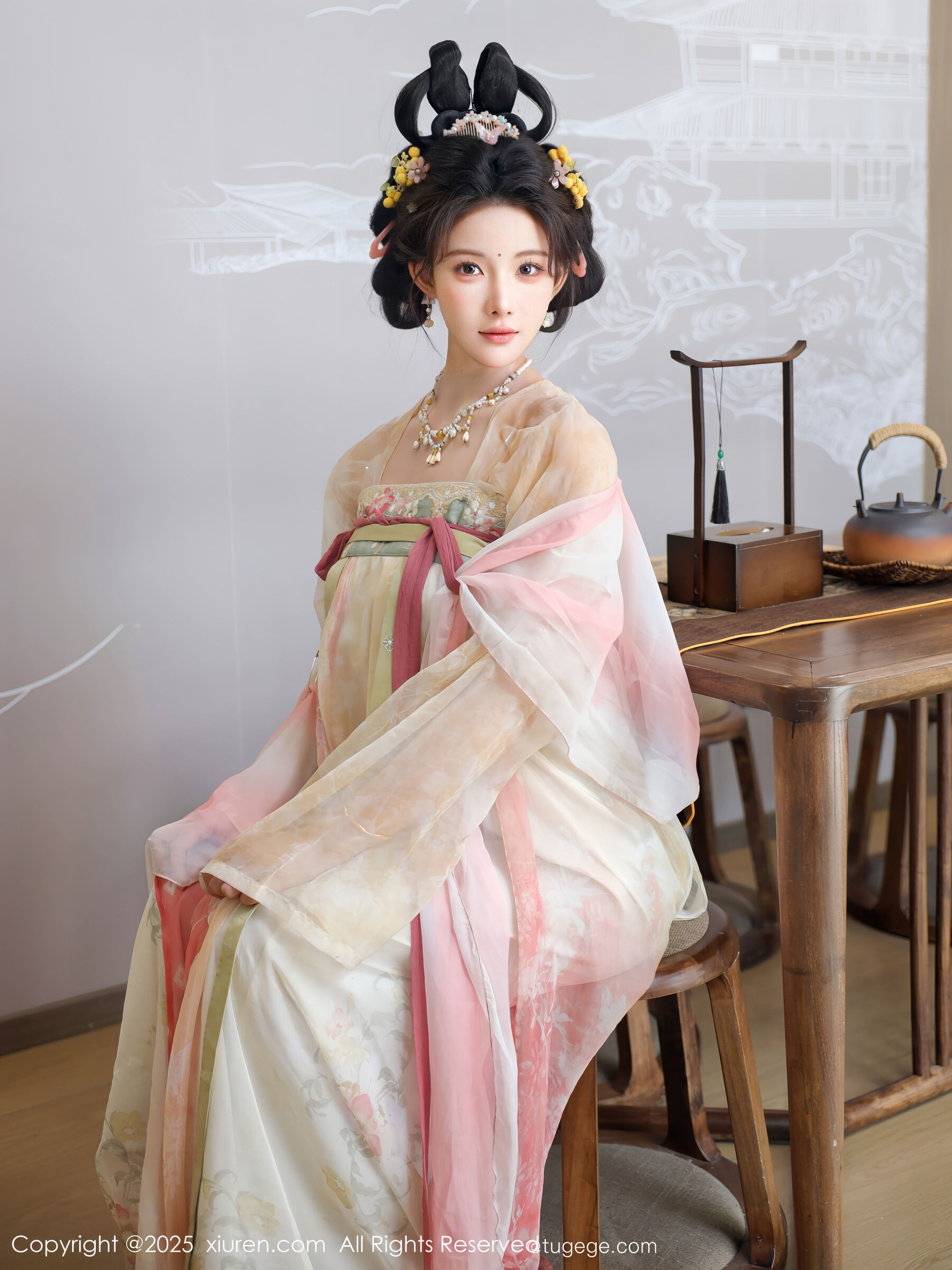 [XiuRen秀人网] 梨霜儿 No.10645Xiuren秀人写真高清美女套图写真下载-看套图看套图