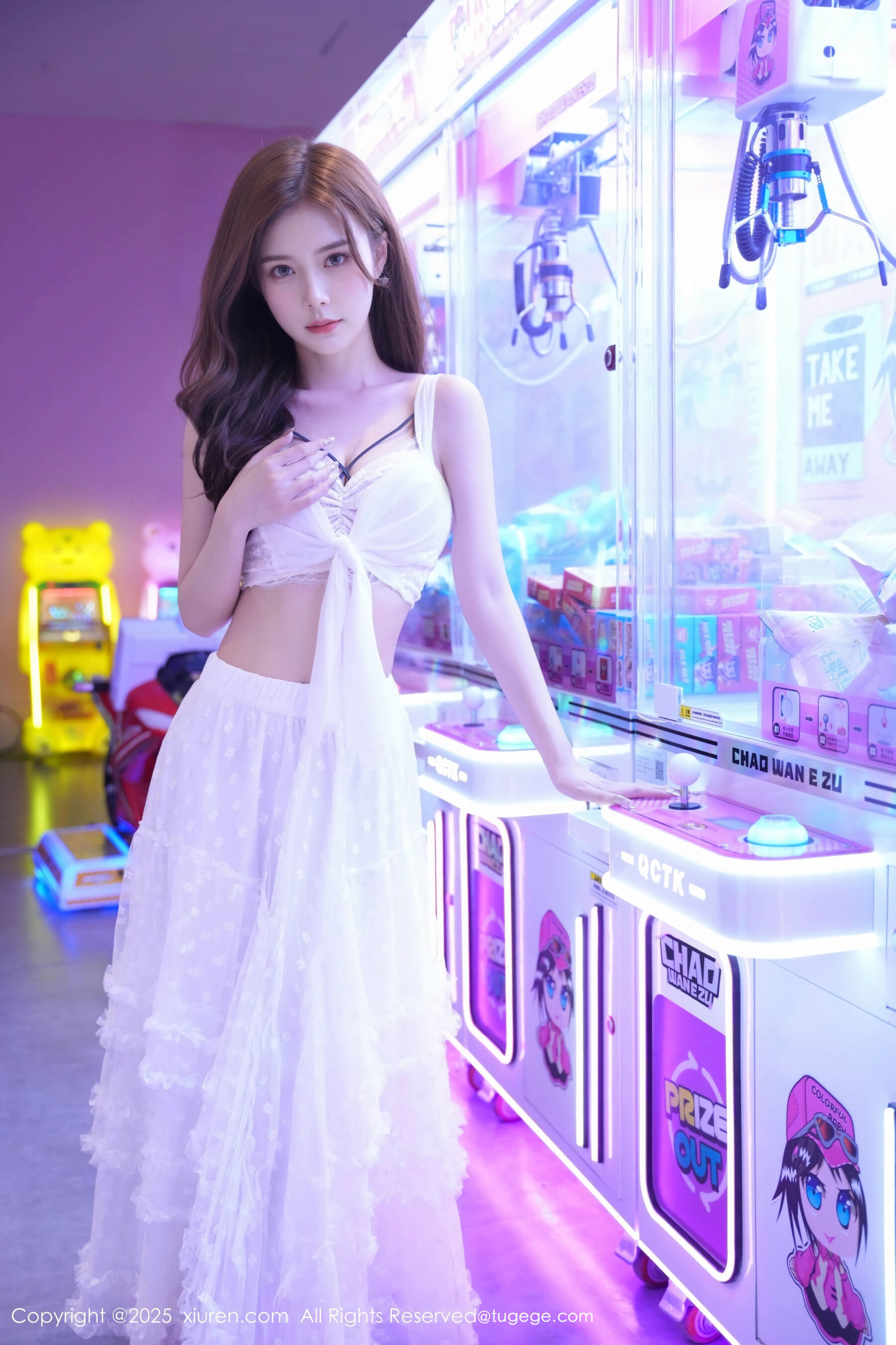 [XiuRen秀人网] 拍黄瓜girl No.10791Xiuren秀人写真高清美女套图写真下载-看套图看套图