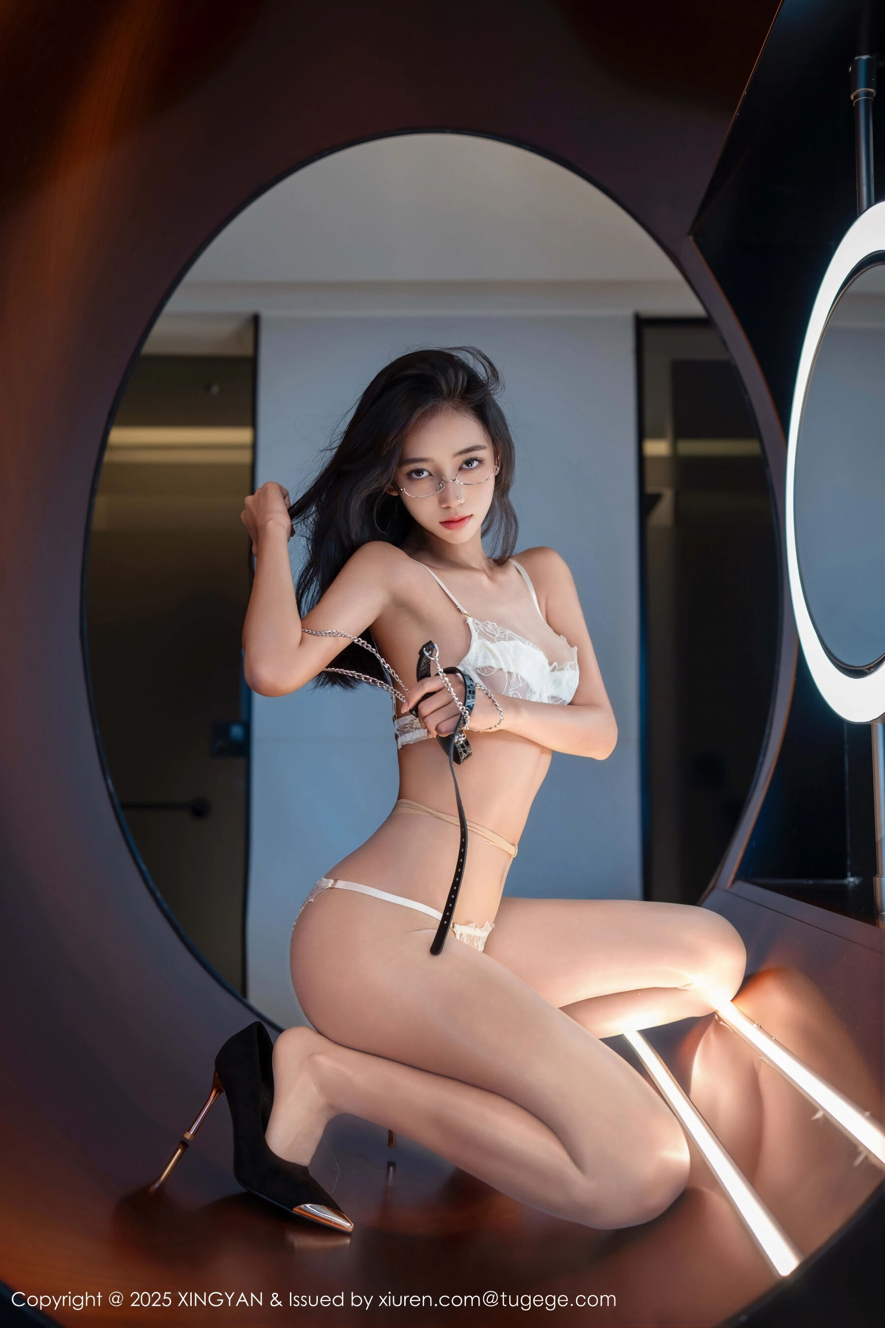 图片[3]Xiuren秀人写真高清美女套图写真下载-看套图[XINGYAN星颜社] 时安安 No.0404Xiuren秀人写真高清美女套图写真下载-看套图看套图