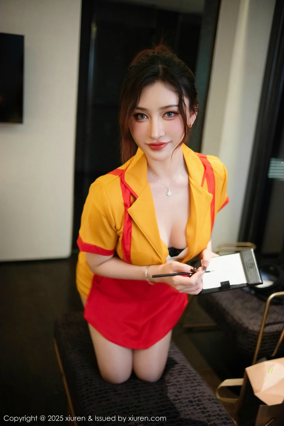 [XiuRen秀人网]No.9695_模特蕾蕾醒了没性感黄色厨娘服饰露深色内衣秀丰腴身材诱惑写真42PXiuren秀人写真高清美女套图写真下载-看套图推荐论坛Xiuren秀人写真高清美女套图写真下载-看套图免费套图Xiuren秀人写真高清美女套图写真下载-看套图看套图
