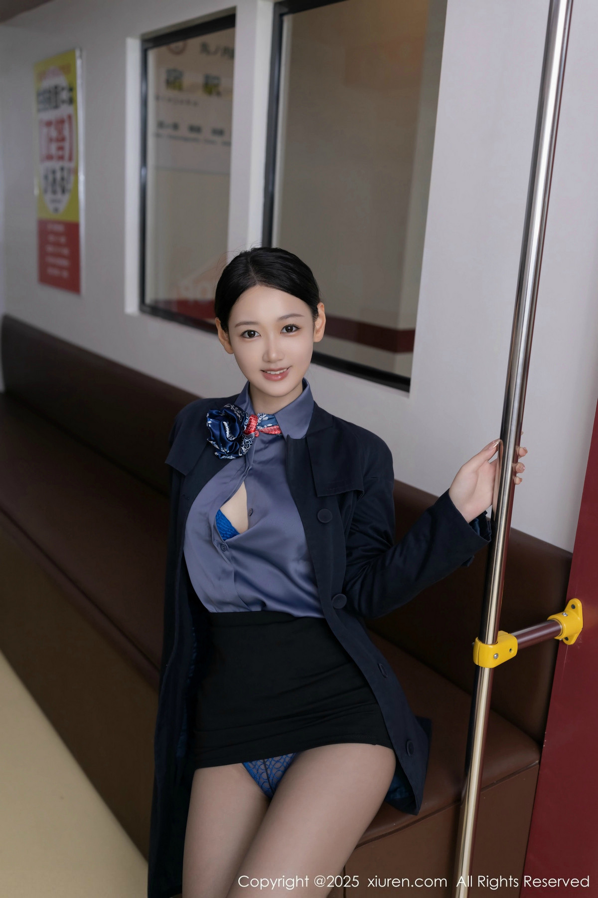 [XiuRen秀人网]No.9824_模特唐安琪性感深色空姐制服露蓝色蕾丝内衣秀曼妙身姿诱惑写真83PXiuren秀人写真高清美女套图写真下载-看套图看套图
