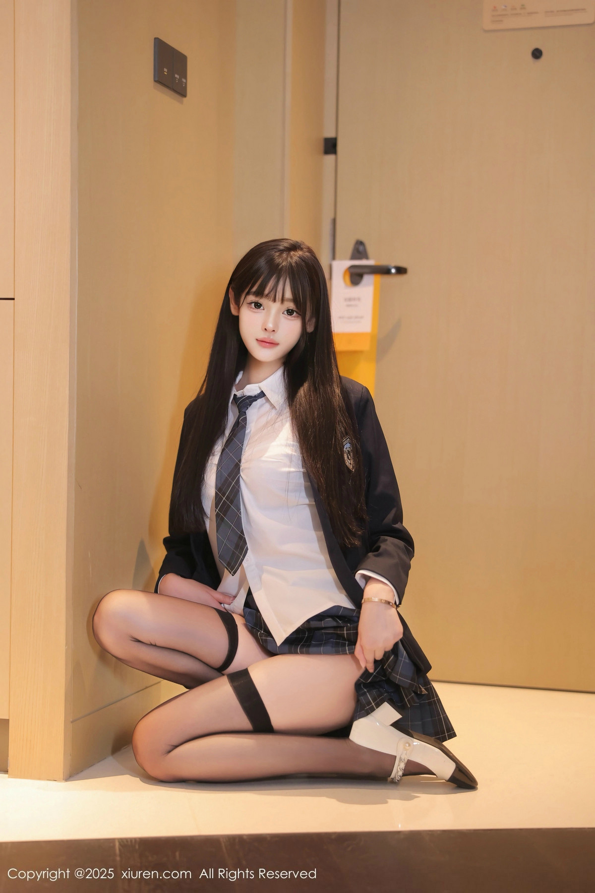 [XiuRen秀人网]No.9853_模特余安安性感JK制服露黑色蕾丝内衣配黑丝袜秀凹凸身材诱惑写真85PXiuren秀人写真高清美女套图写真下载-看套图推荐论坛Xiuren秀人写真高清美女套图写真下载-看套图免费套图Xiuren秀人写真高清美女套图写真下载-看套图看套图