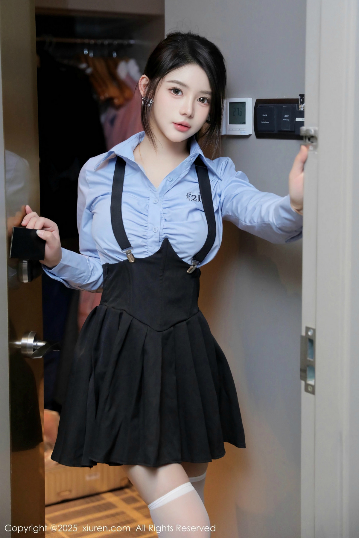 [XiuRen秀人网]No.9819_模特爱酱里性感蓝T配黑色吊带短裙露白丝袜秀完美身材诱惑写真80PXiuren秀人写真高清美女套图写真下载-看套图推荐论坛Xiuren秀人写真高清美女套图写真下载-看套图免费套图Xiuren秀人写真高清美女套图写真下载-看套图看套图