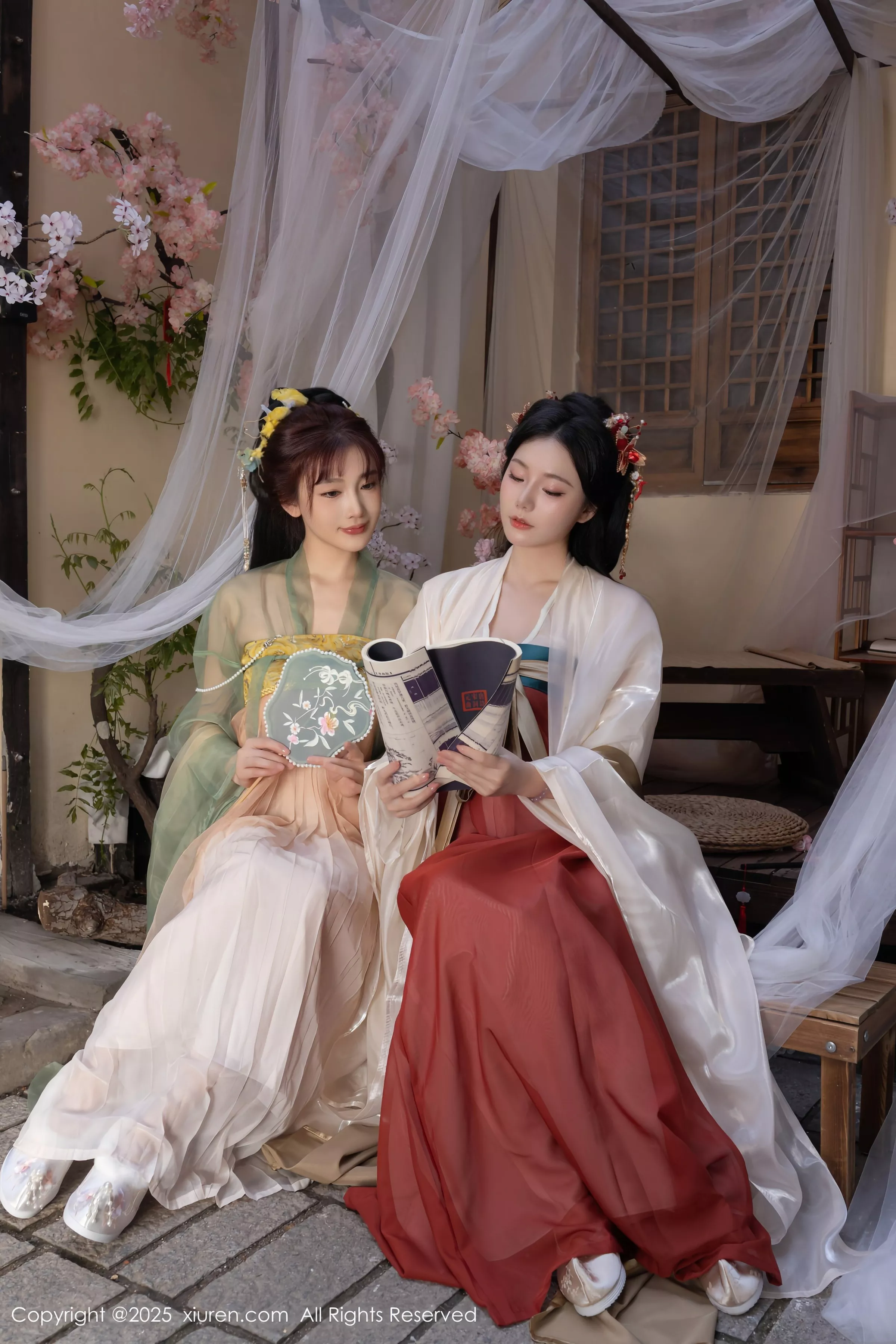 [XiuRen秀人网]No.10223_模特合集女神陆萱萱＆安然anran激情互动薄纱古装撩人诱惑写真80PXiuren秀人写真高清美女套图写真下载-看套图看套图