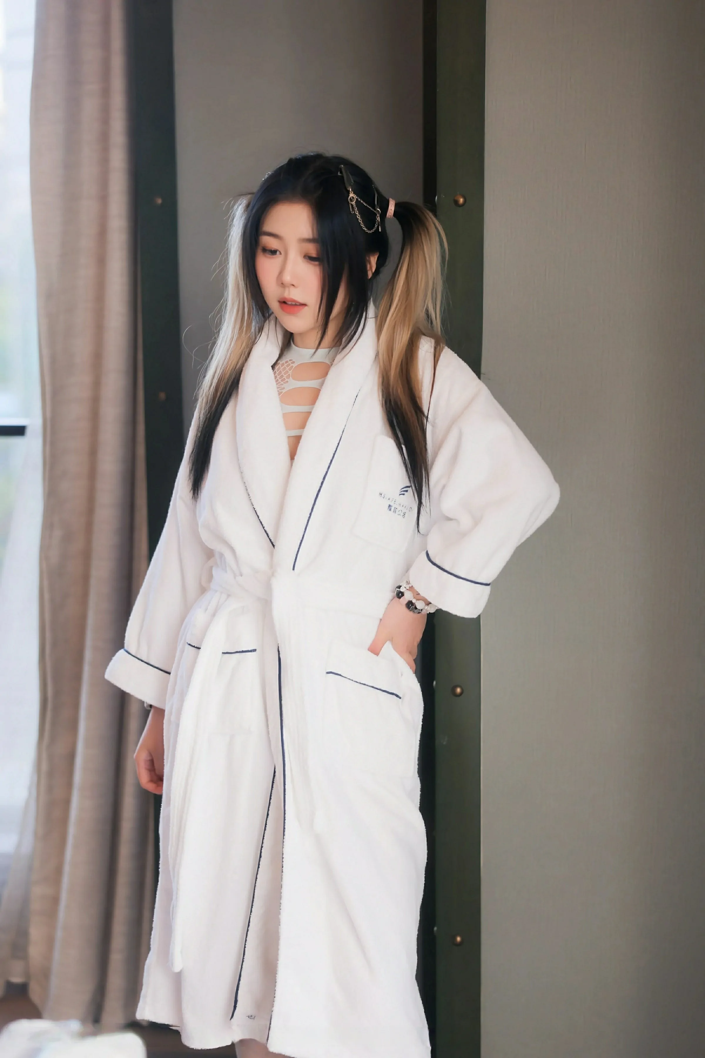 [XIUREN秀人网] 2025.06.11 No.10394 诺诺HsuXiuren秀人写真高清美女套图写真下载-看套图最新发布论坛Xiuren秀人写真高清美女套图写真下载-看套图免费套图Xiuren秀人写真高清美女套图写真下载-看套图看套图