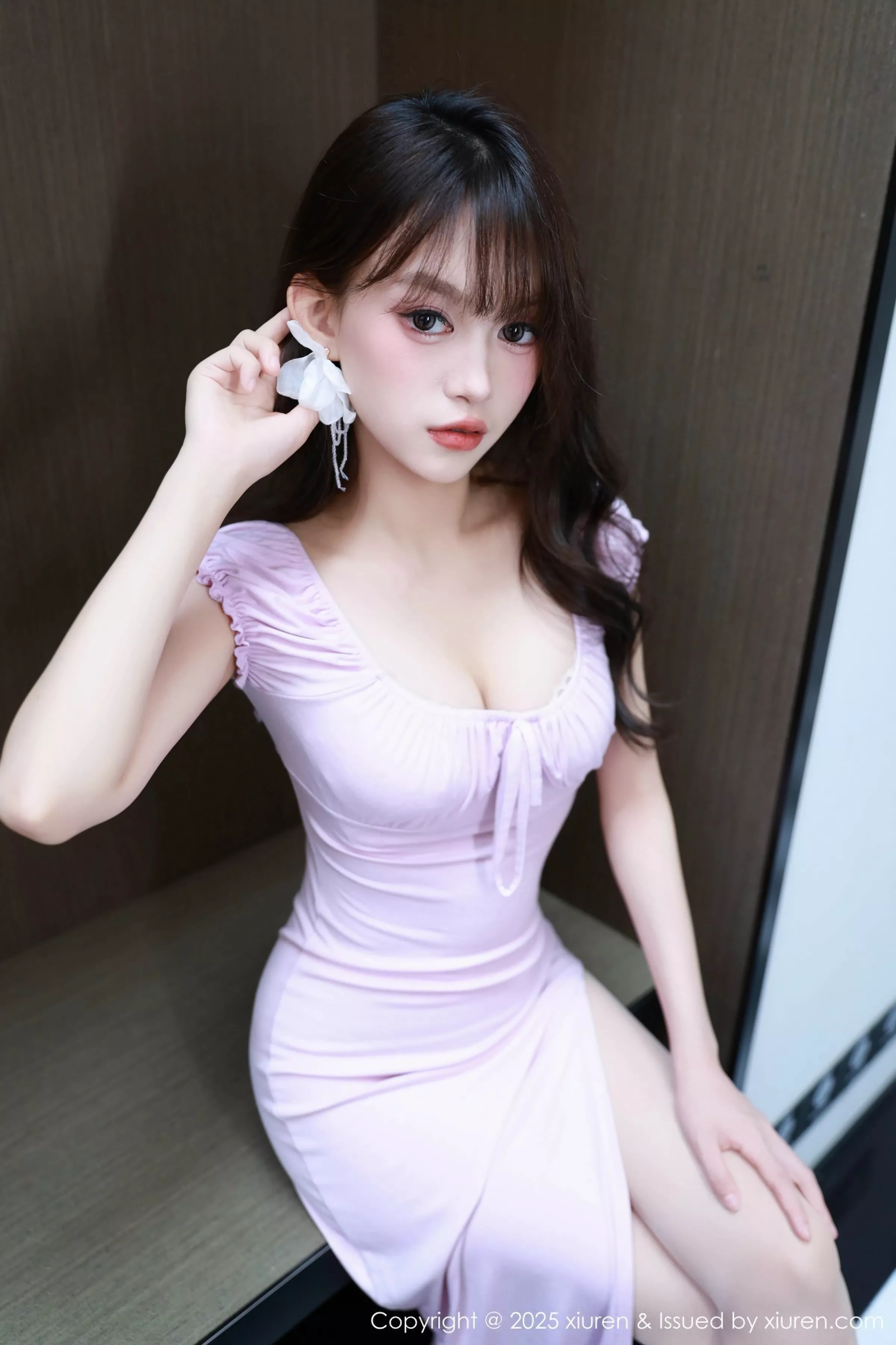 [XiuRen秀人网]No.10532_模特糯咪性感紫色连衣长裙配超薄无内肉丝秀曼妙身材诱惑写真79PXiuren秀人写真高清美女套图写真下载-看套图看套图