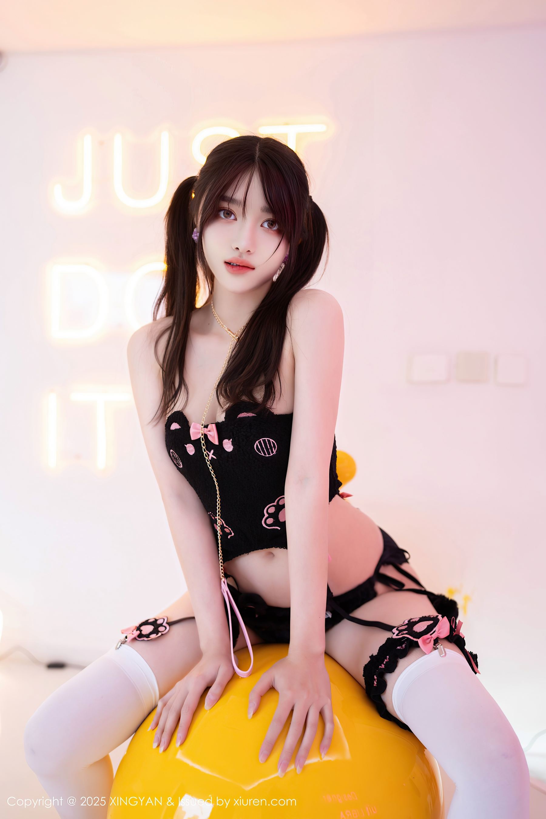 [XINGYAN星颜社] VOL.349 白露lulu 黑色情趣-看套图