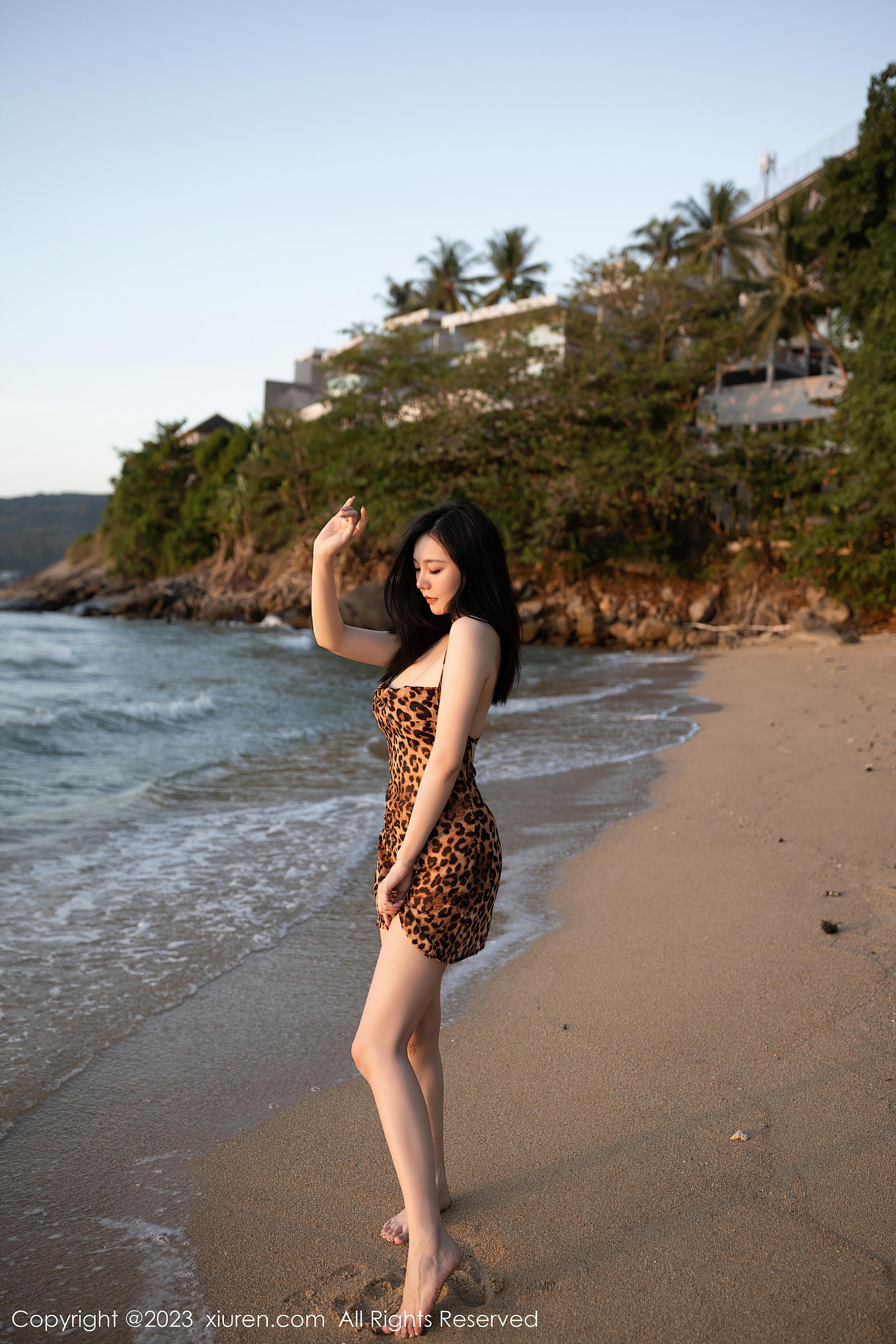 [XiuRen秀人网]2023.05.23 NO.6787 安然anran 豹纹连衣裙加黑色透视情趣丝袜衣性感私房写真集Xiuren秀人写真高清美女套图写真下载-看套图看套图