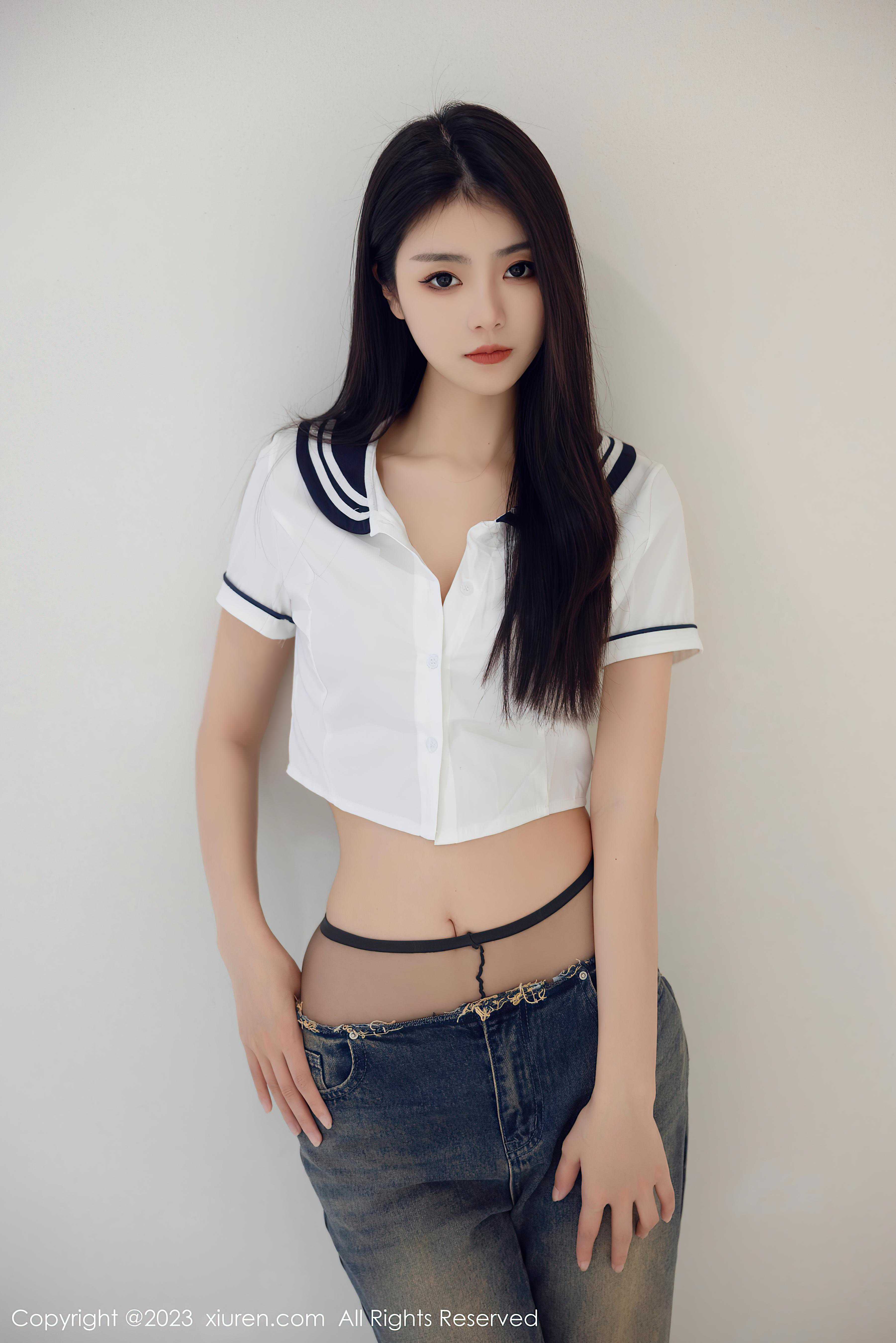 [XiuRen秀人网]2023.07.05 NO.7027 可樂Vicky 白色小衬衫与蓝色短裙加黑丝美腿性感私房写真集Xiuren秀人写真高清美女套图写真下载-看套图秀人网论坛Xiuren秀人写真高清美女套图写真下载-看套图免费套图Xiuren秀人写真高清美女套图写真下载-看套图看套图