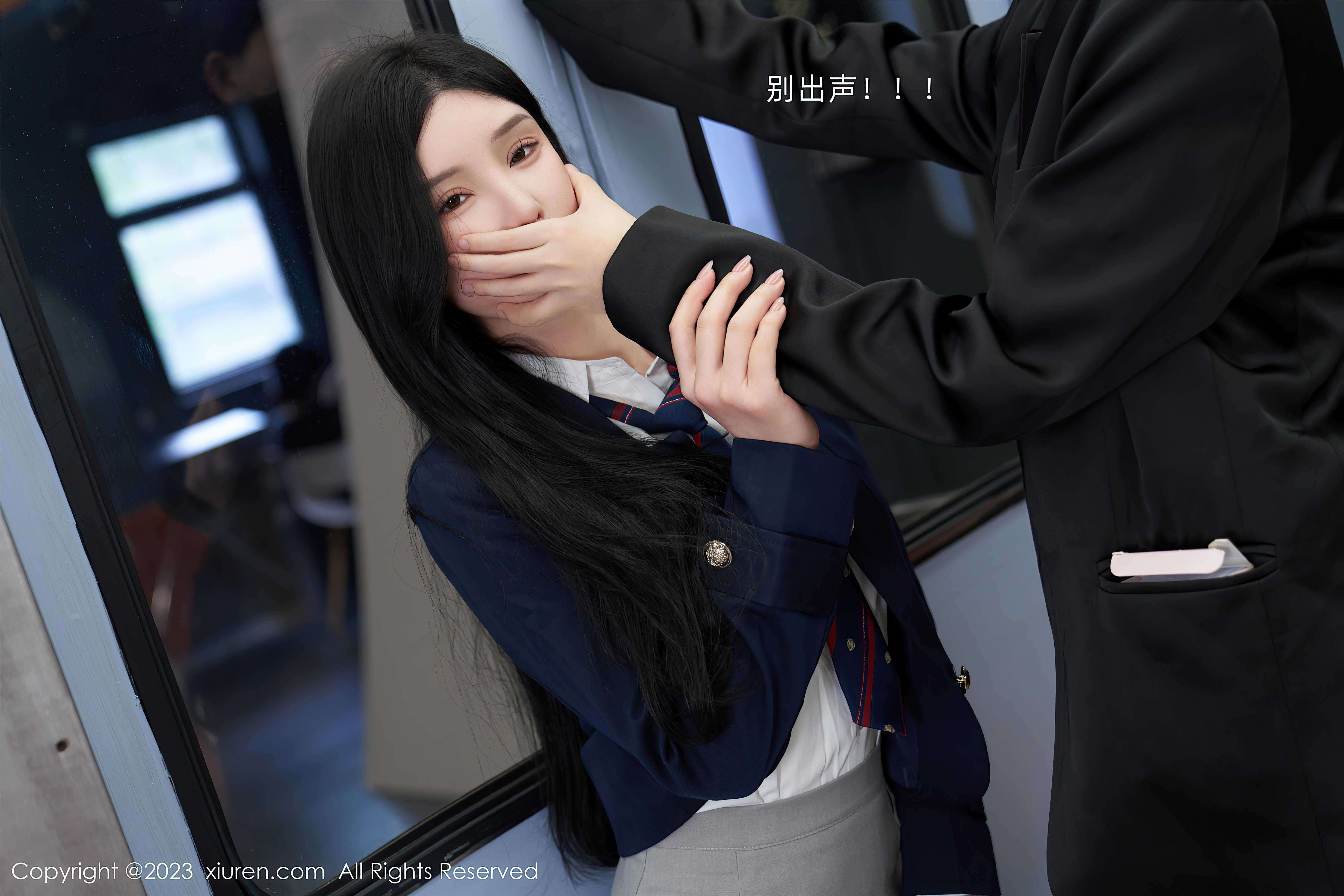 [XiuRen秀人网]2023.07.14 NO.7086 周于希Sally OL制服与白色内衣加黑丝美腿性感私房写真集Xiuren秀人写真高清美女套图写真下载-看套图看套图