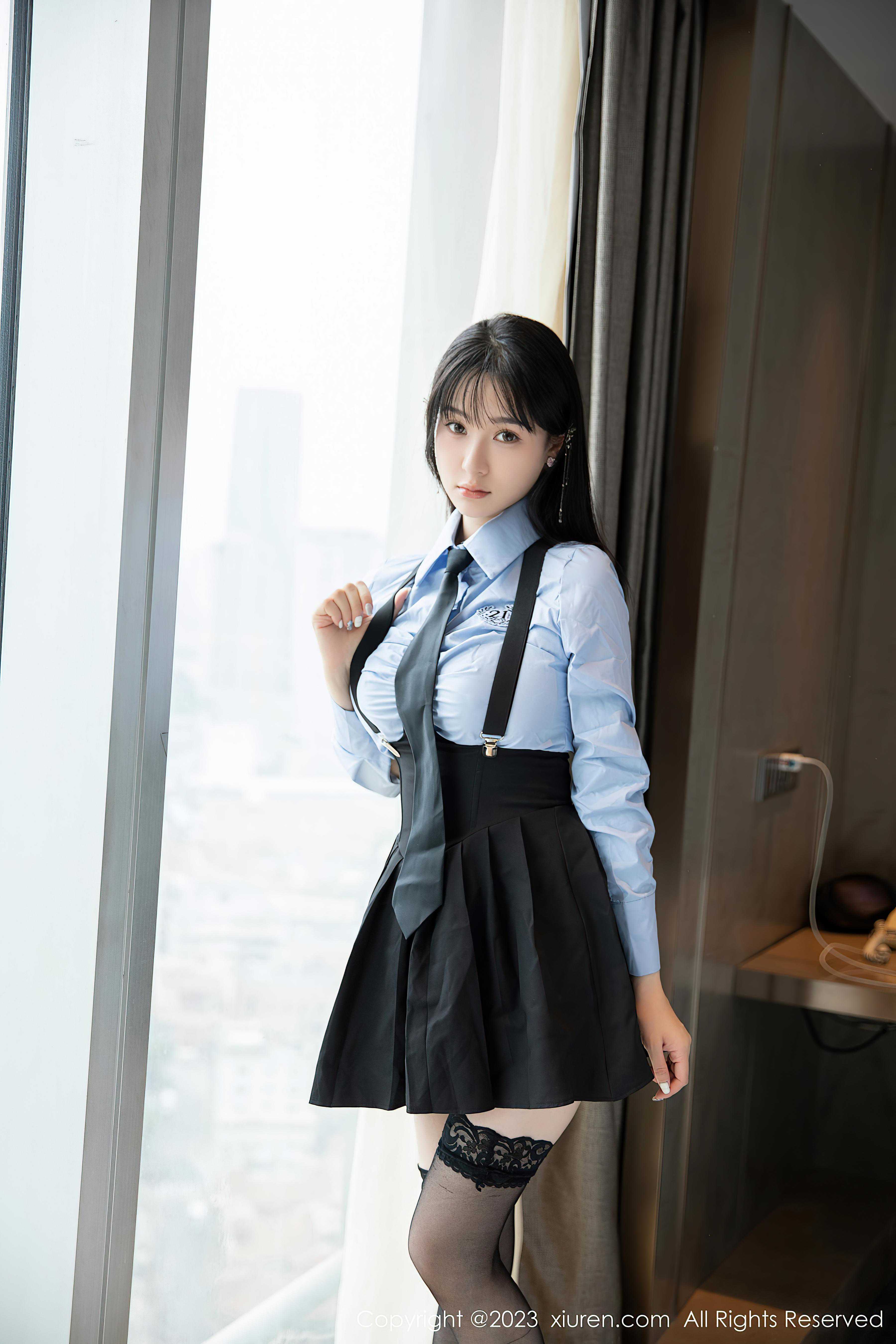 [XiuRen秀人网]2023.07.26 NO.7140 柚琪Rich JK制服与黑色短裙加黑丝美腿性感私房写真集Xiuren秀人写真高清美女套图写真下载-看套图看套图