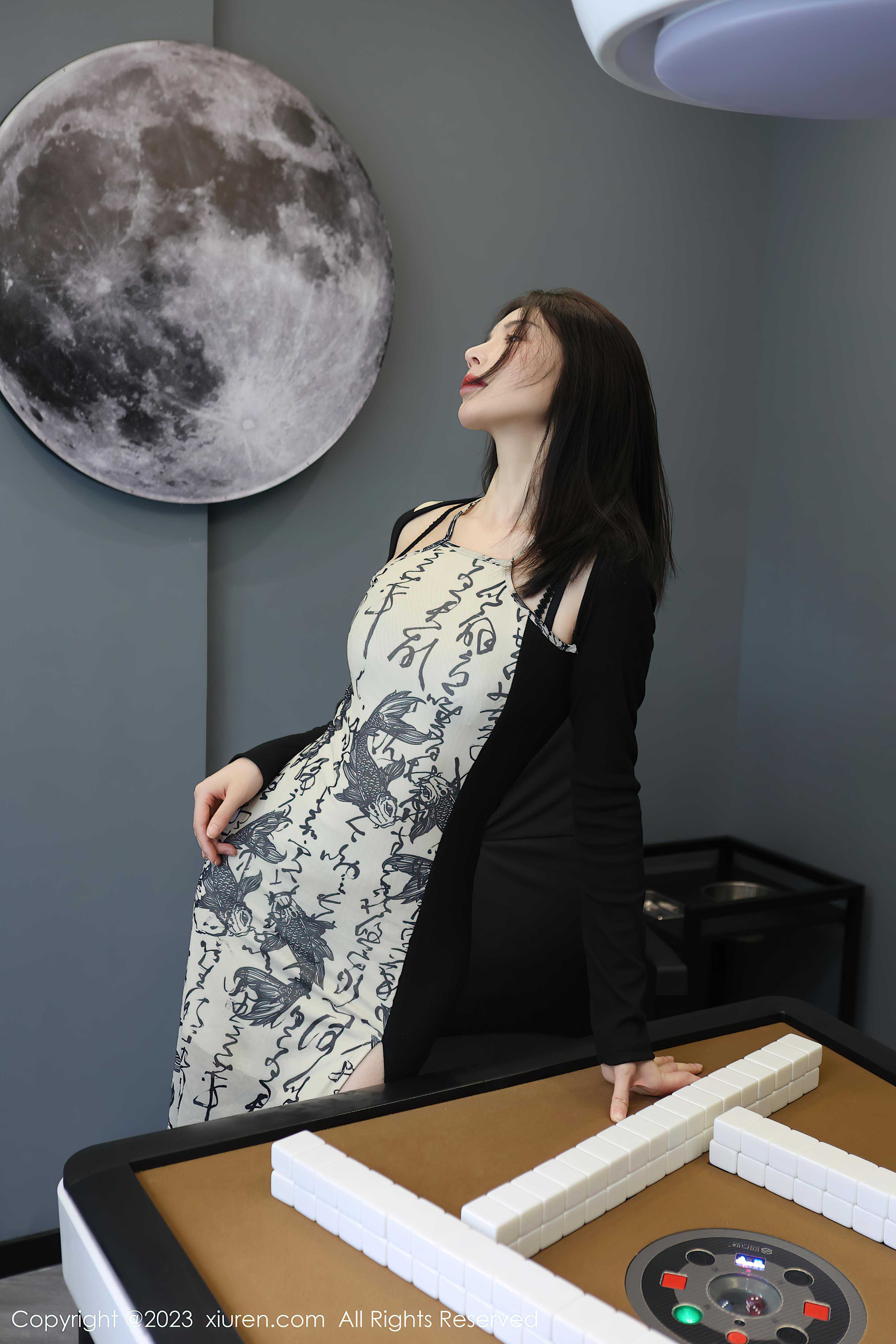 [XiuRen秀人网]2023.08.03 NO.7178 曼柔 黑色紧身连衣裙与蕾丝内衣加黑丝美腿性感私房写真集Xiuren秀人写真高清美女套图写真下载-看套图看套图