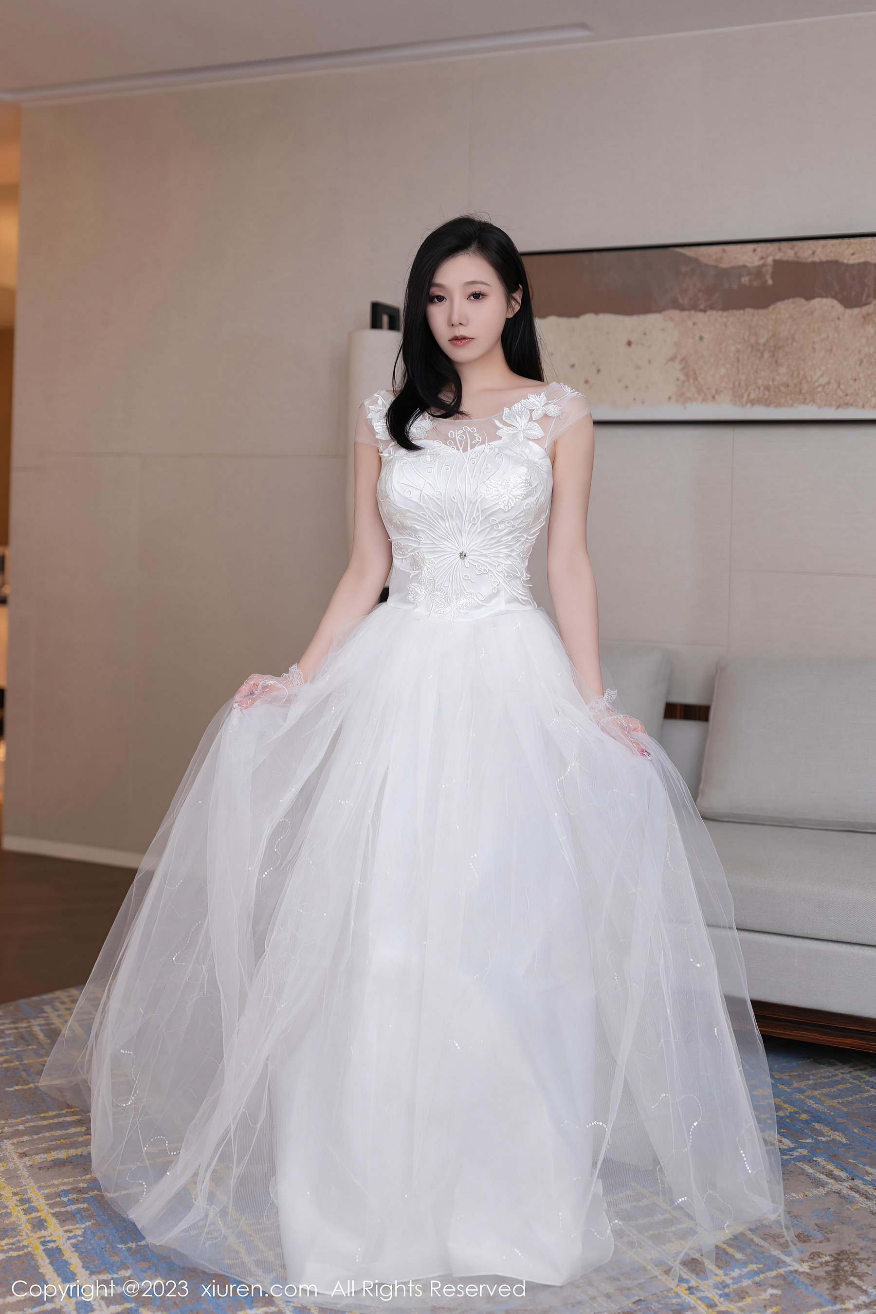 [XiuRen秀人网]2023.08.08 NO.7201 安然anran 白色透视连身礼服裙性感私房写真集Xiuren秀人写真高清美女套图写真下载-看套图看套图