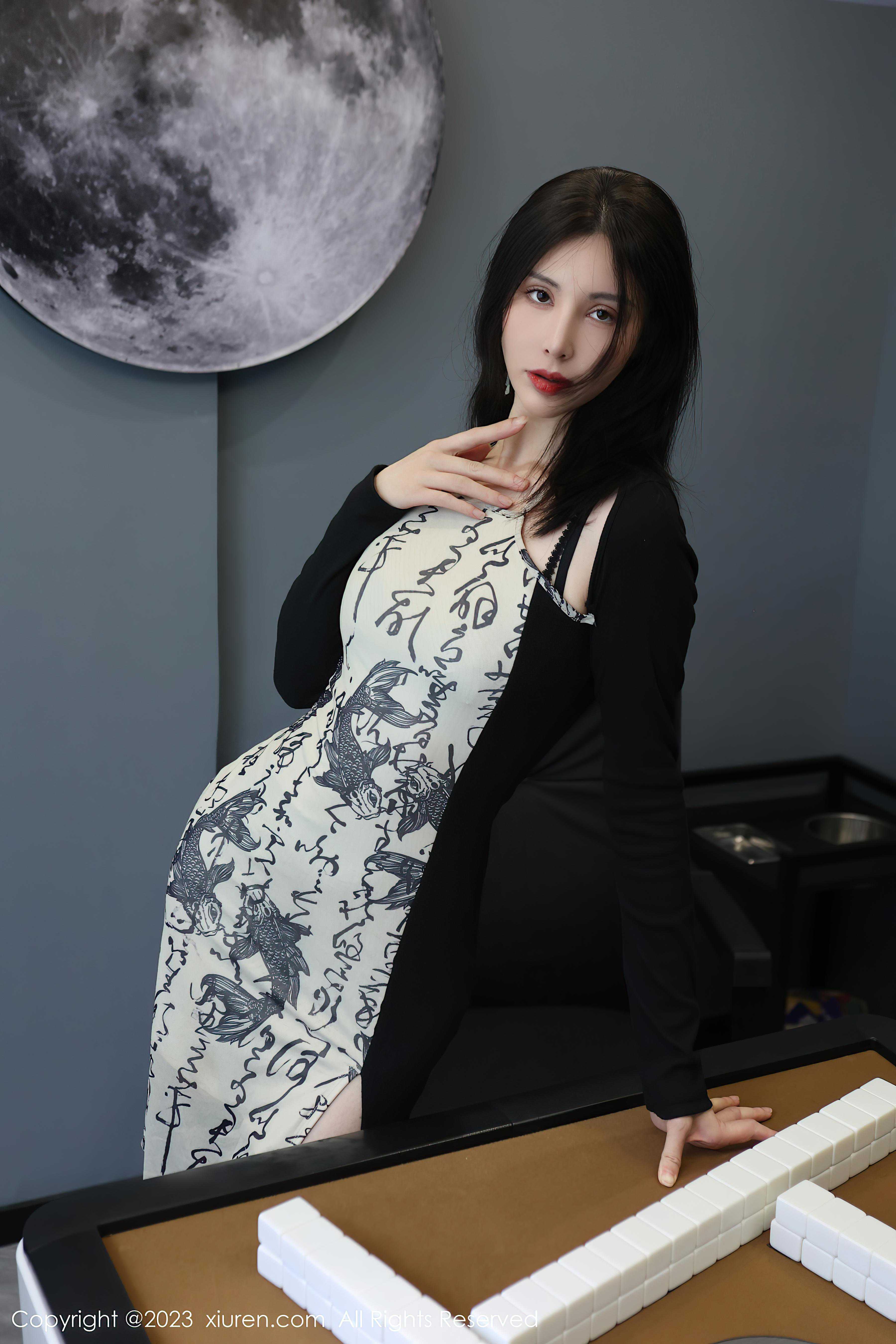 [XiuRen秀人网]2023.08.03 NO.7178 曼柔 黑色紧身连衣裙与蕾丝内衣加黑丝美腿性感私房写真集Xiuren秀人写真高清美女套图写真下载-看套图看套图