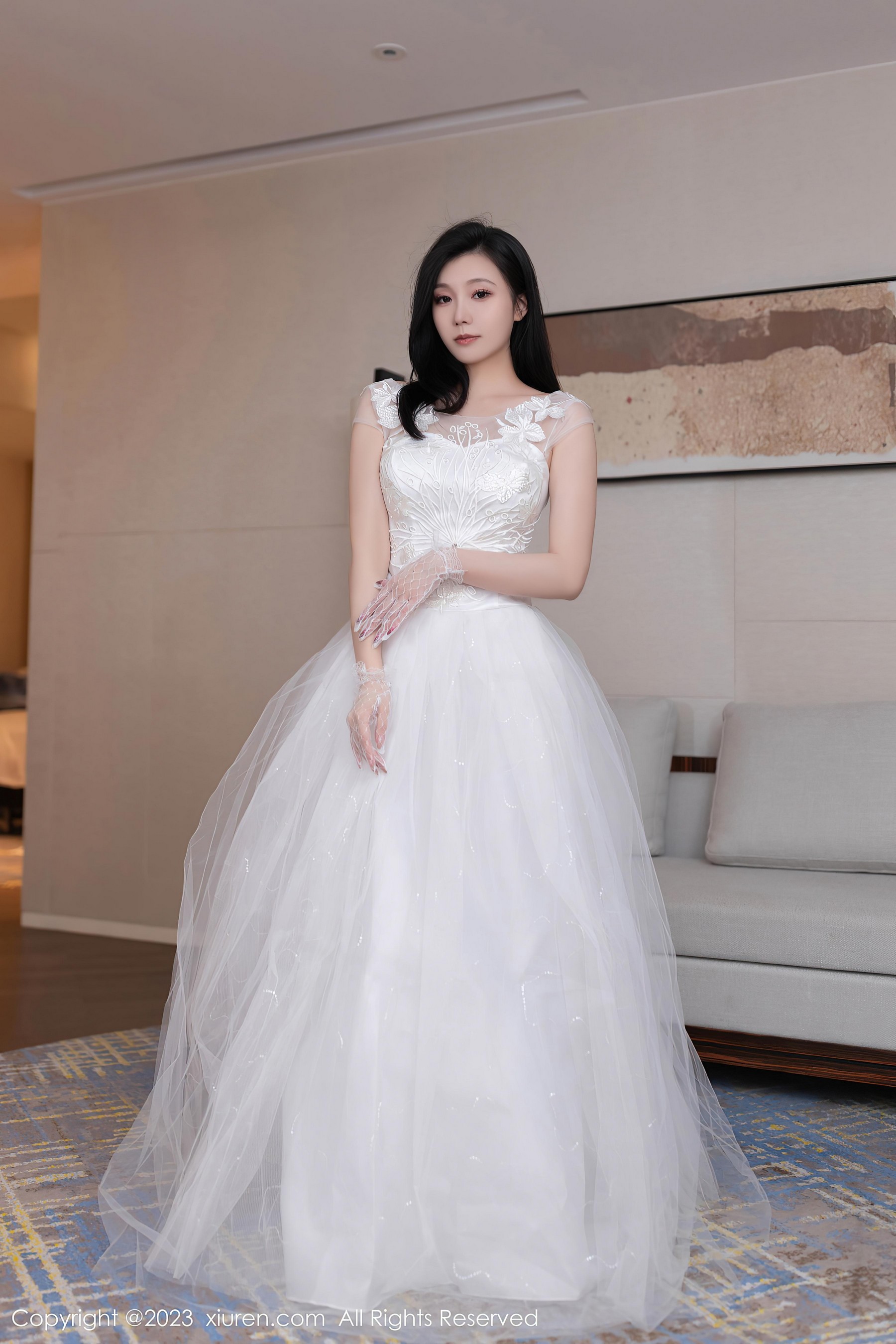 [XiuRen秀人网]2023.08.08 NO.7201 安然anran 白色透视连身礼服裙性感私房写真集Xiuren秀人写真高清美女套图写真下载-看套图看套图