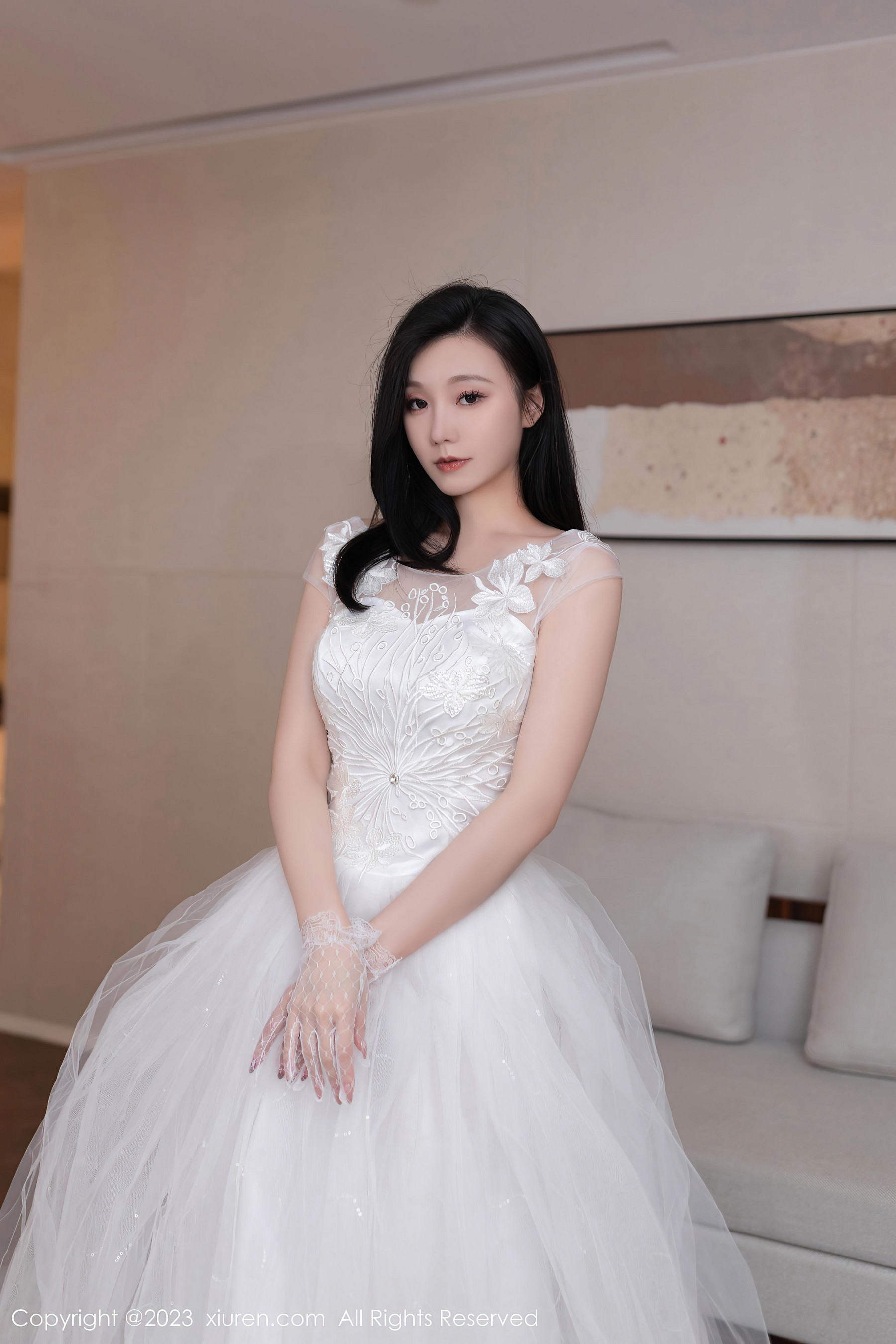 [XiuRen秀人网]2023.08.08 NO.7201 安然anran 白色透视连身礼服裙性感私房写真集Xiuren秀人写真高清美女套图写真下载-看套图看套图