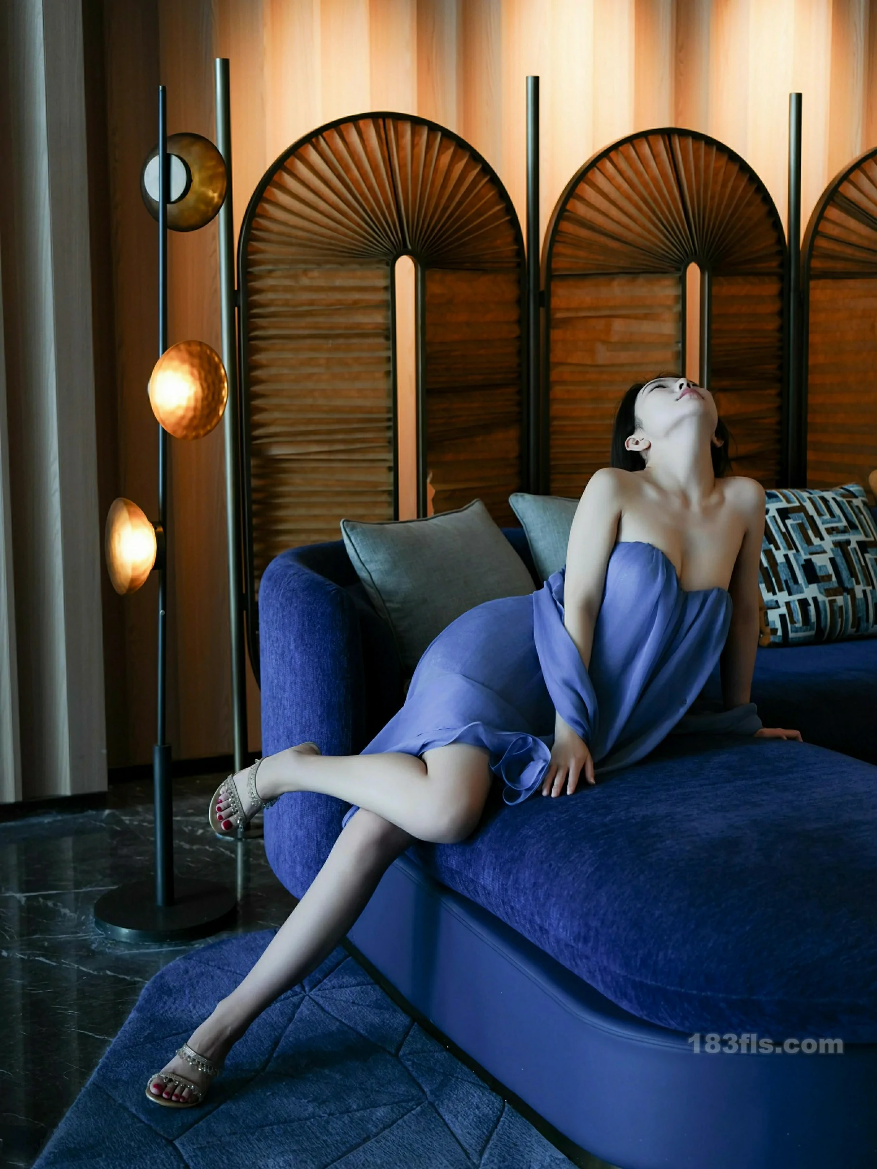 [XIUREN秀人网] 2025.11.14 No.10988 烧烧小桃Xiuren秀人写真高清美女套图写真下载-看套图最新发布论坛Xiuren秀人写真高清美女套图写真下载-看套图免费套图Xiuren秀人写真高清美女套图写真下载-看套图看套图