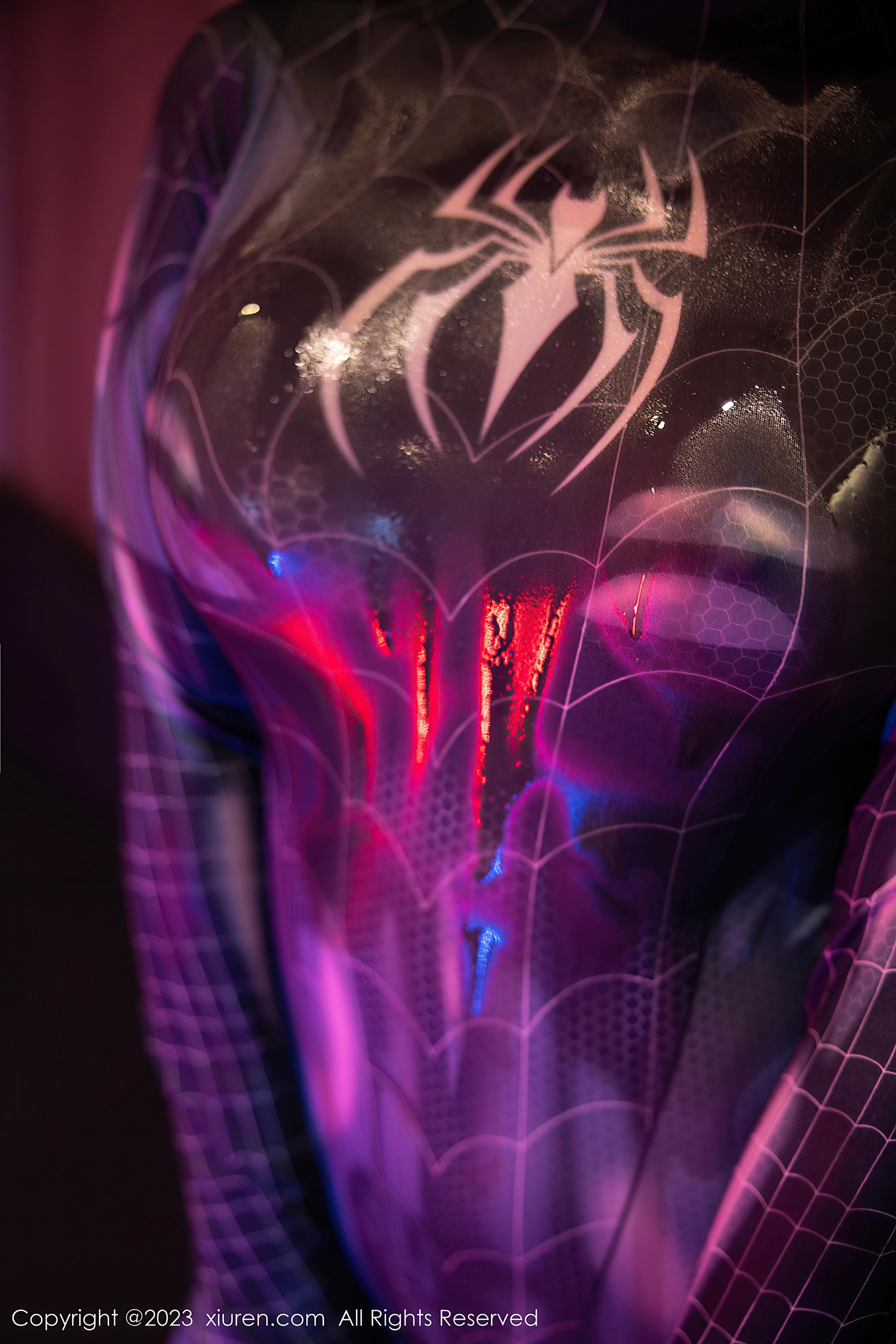 [XiuRen秀人网]2023.09.01 NO.7326 幼幼 黑色紧身情趣蜘蛛侠制服性感私房写真集-看套图