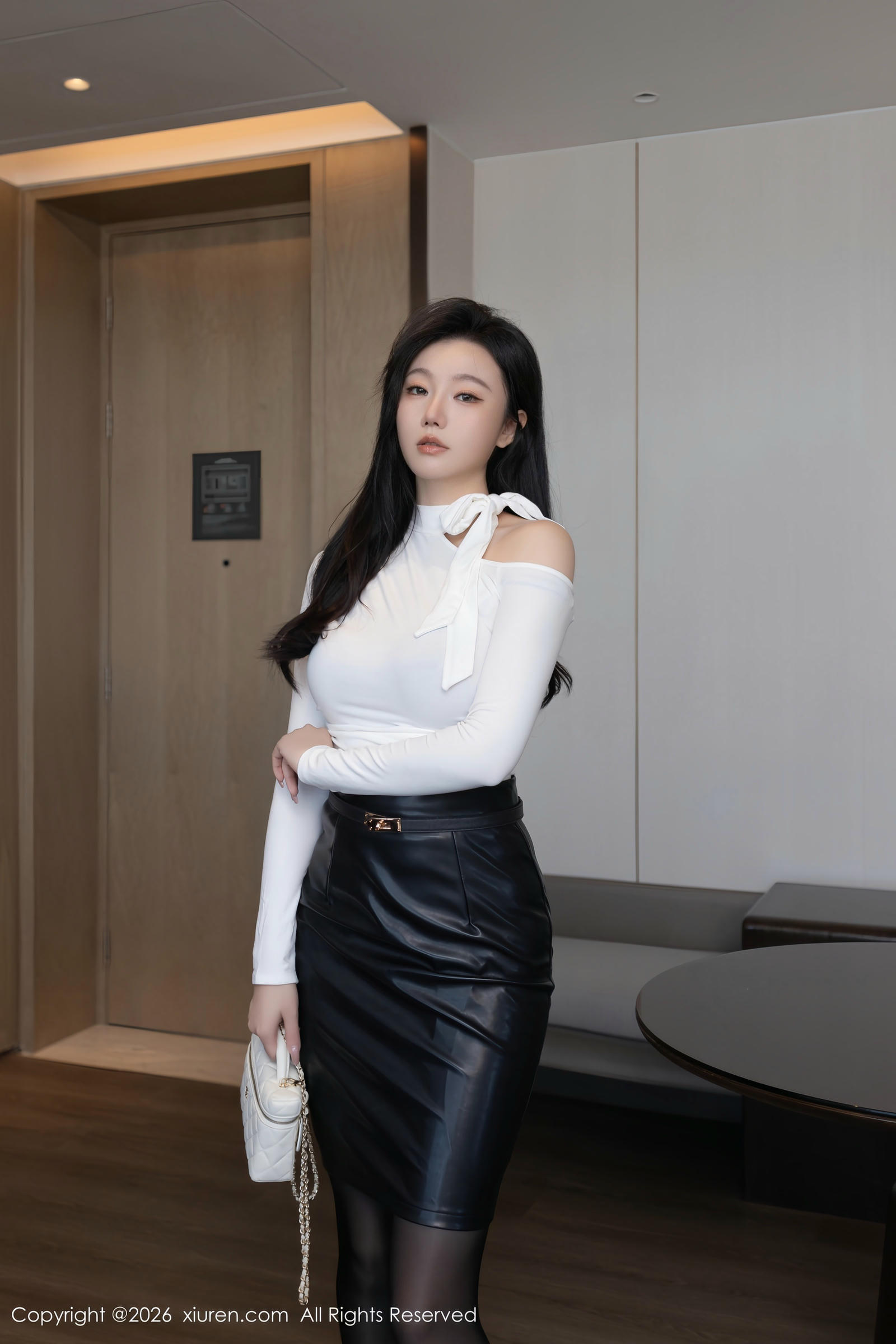 [XiuRen秀人网] 2026.01.06 No.11201 安然anranXiuren秀人写真高清美女套图写真下载-看套图最新发布论坛Xiuren秀人写真高清美女套图写真下载-看套图免费套图Xiuren秀人写真高清美女套图写真下载-看套图看套图