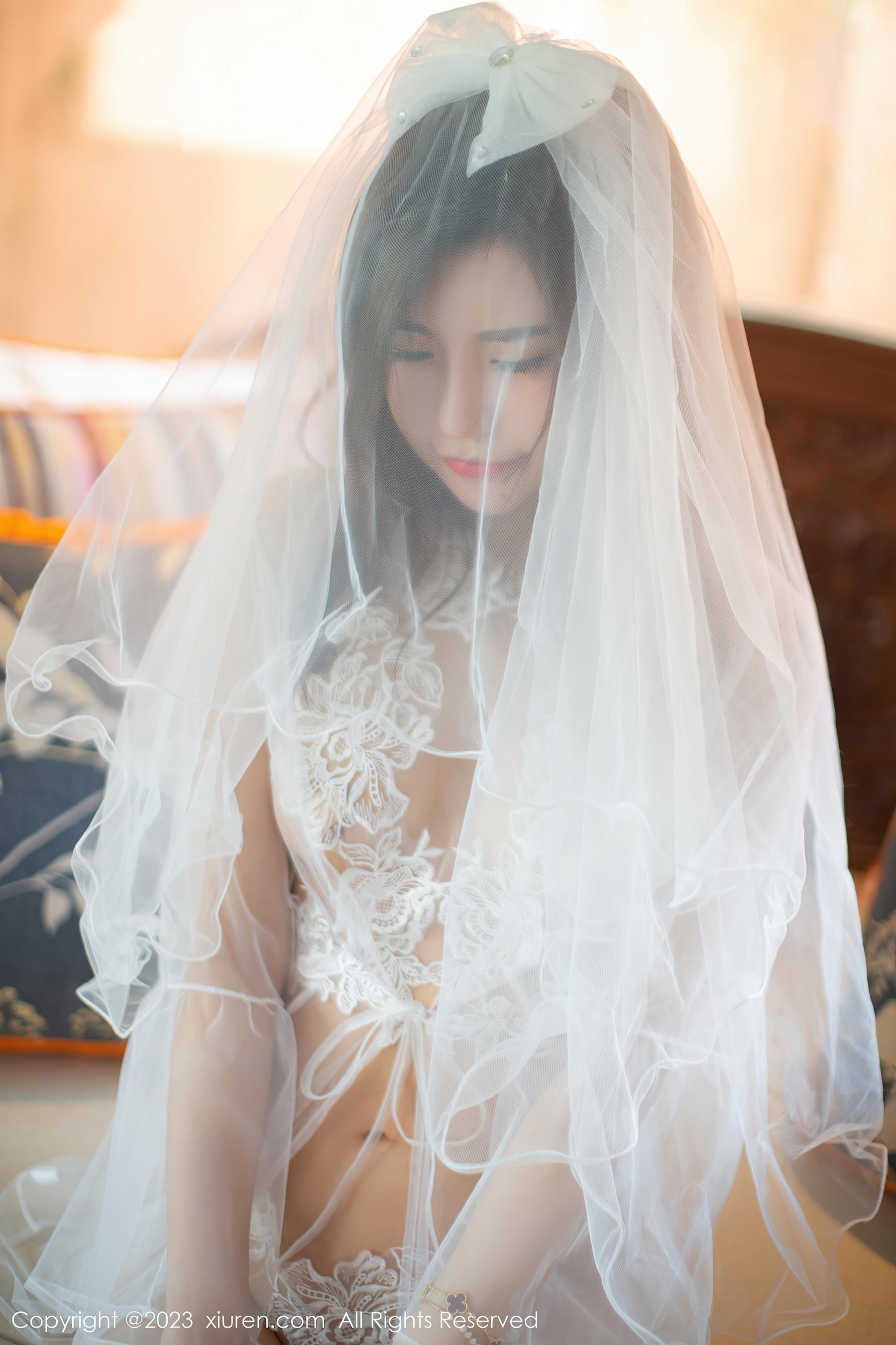 [XiuRen秀人网]2023.09.28 NO.7456 绮里嘉ula 白色透视情趣婚纱加白色丝袜美腿性感私房写真集Xiuren秀人写真高清美女套图写真下载-看套图看套图