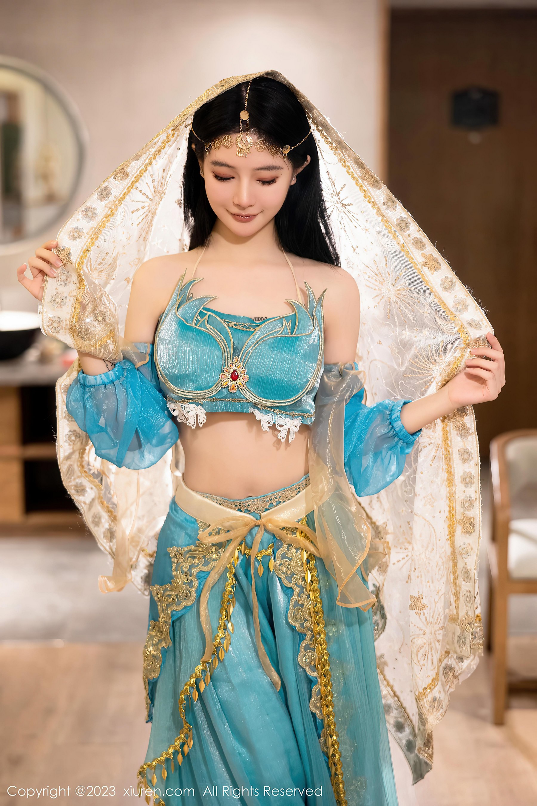 [XiuRen秀人网]2023.10.07 NO.7469 幼幼 青色透视西域长裙加肚兜内衣性感私房写真集Xiuren秀人写真高清美女套图写真下载-看套图看套图
